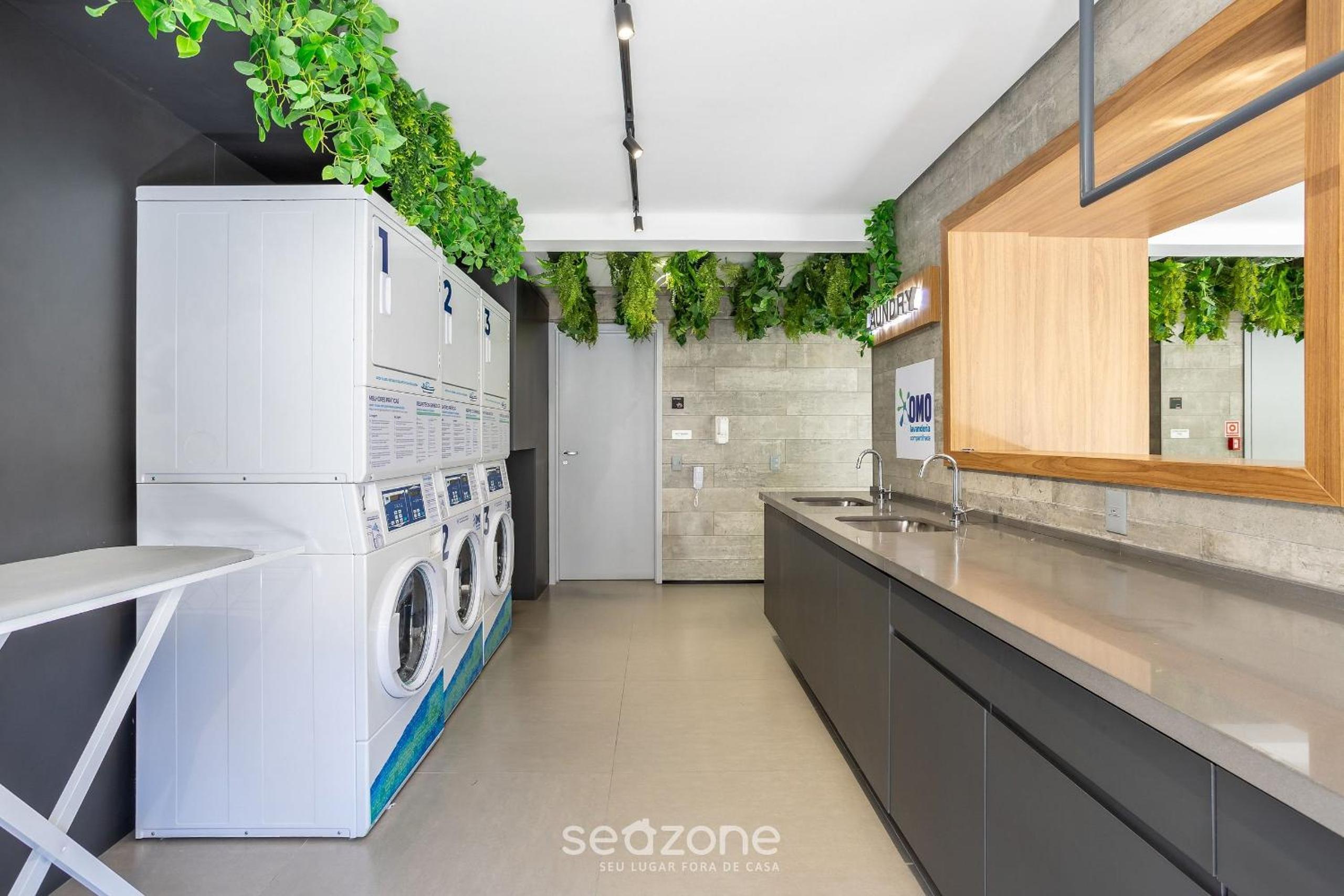 Studio w/ balcony and 290m from the subway OLN1702