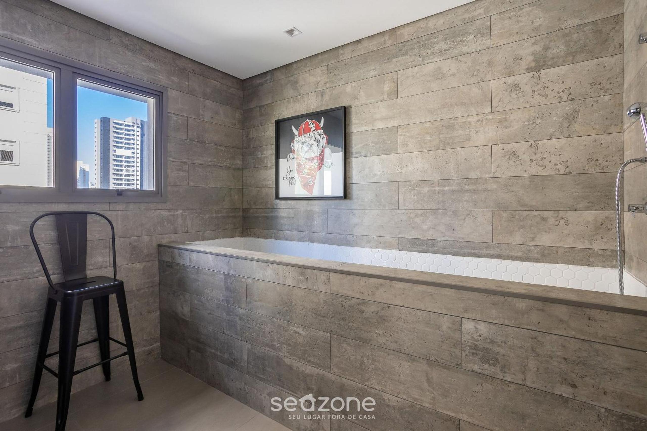 Studio w/ balcony and 290m from the subway OLN1702