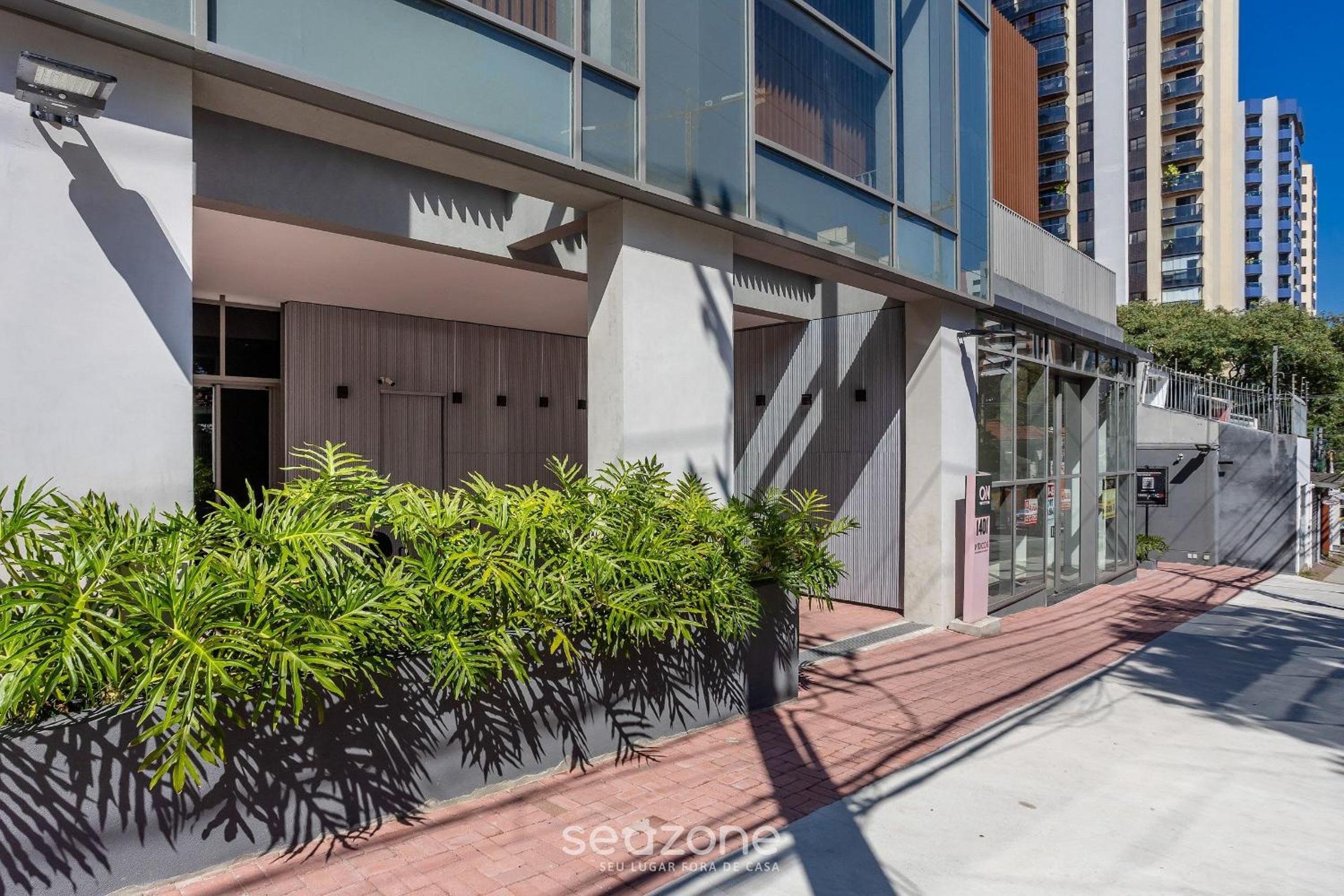 Studio w/ balcony and 290m from the subway OLN1702