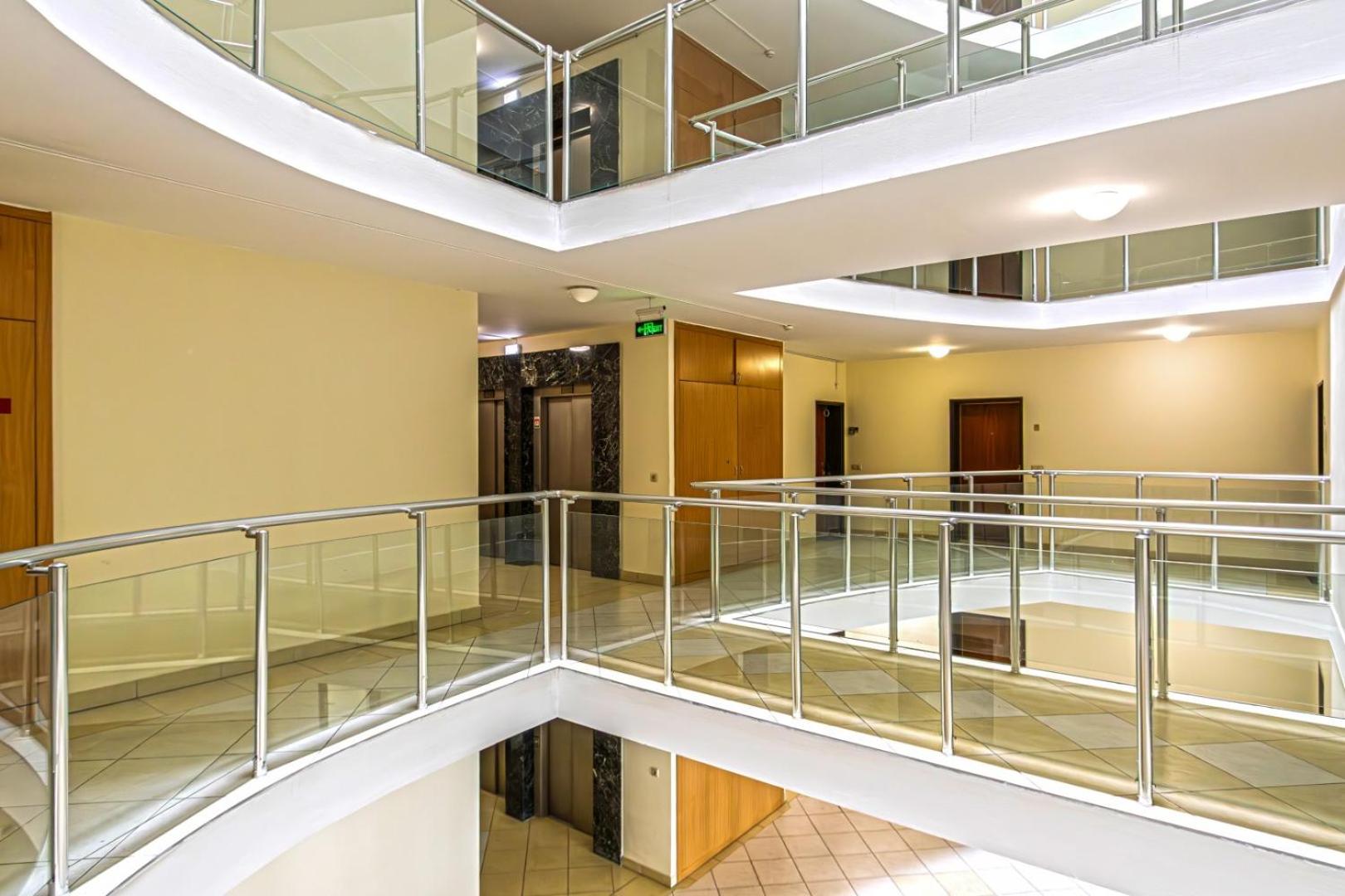 Dioro Luxury Residence - Free garage parking - 3 separate bdr - 2bathr - AC - Self check-in