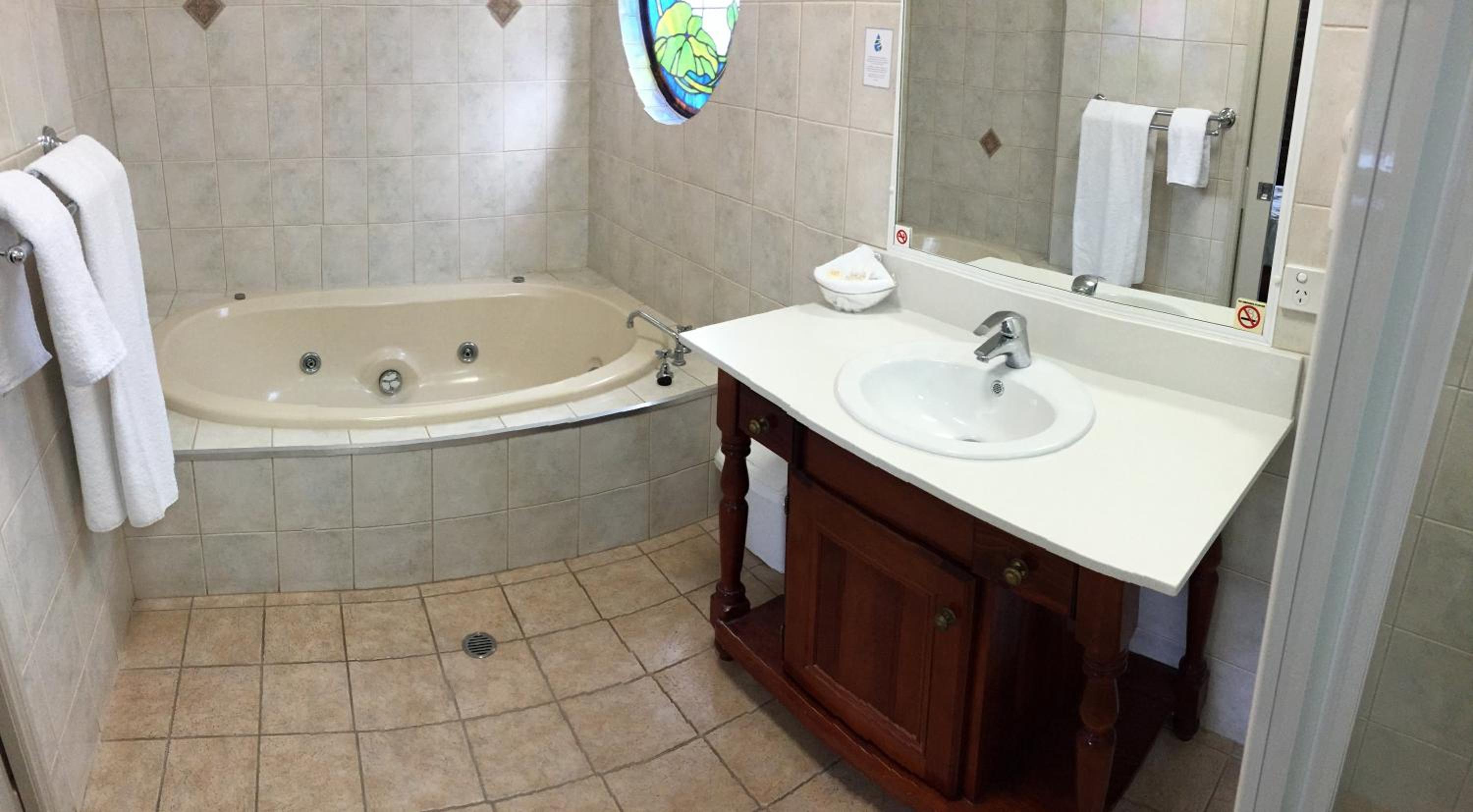 Country Gardens Motor Inn