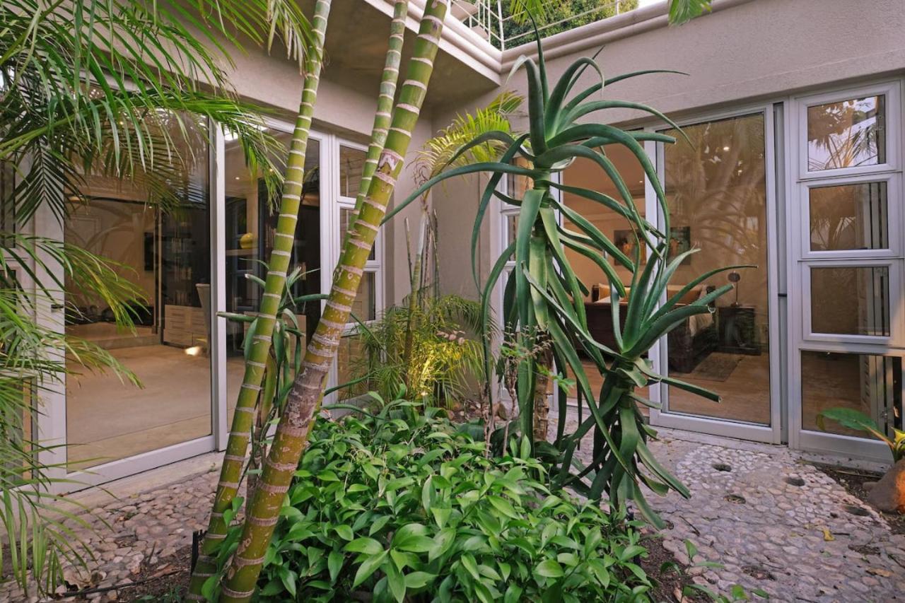 Fresnaye Ocean and Mountain Views Back Up Power