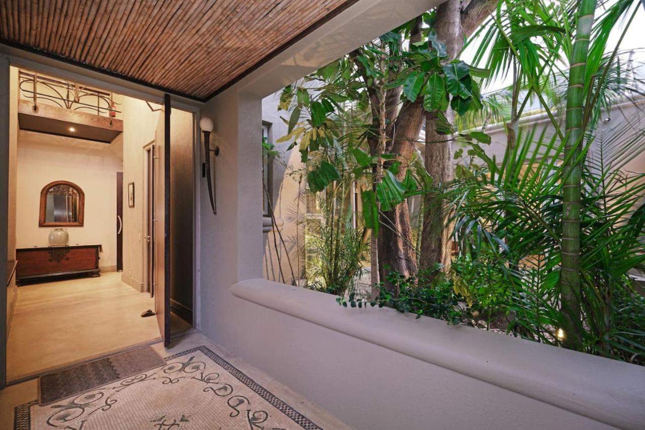 Fresnaye Ocean and Mountain Views Back Up Power