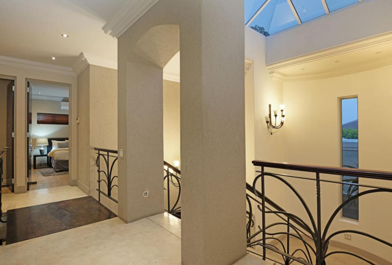 Fresnaye Ocean and Mountain Views Back Up Power