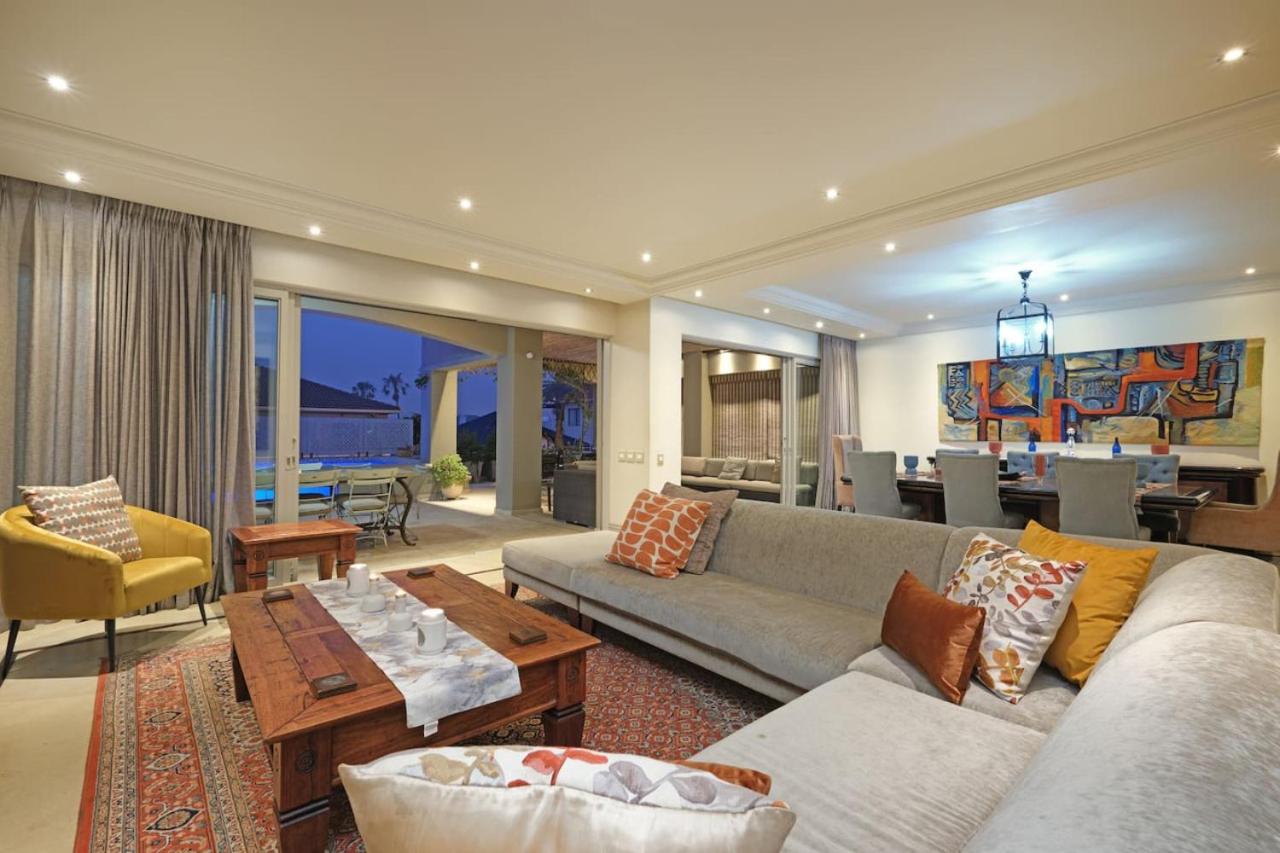 Fresnaye Ocean and Mountain Views Back Up Power