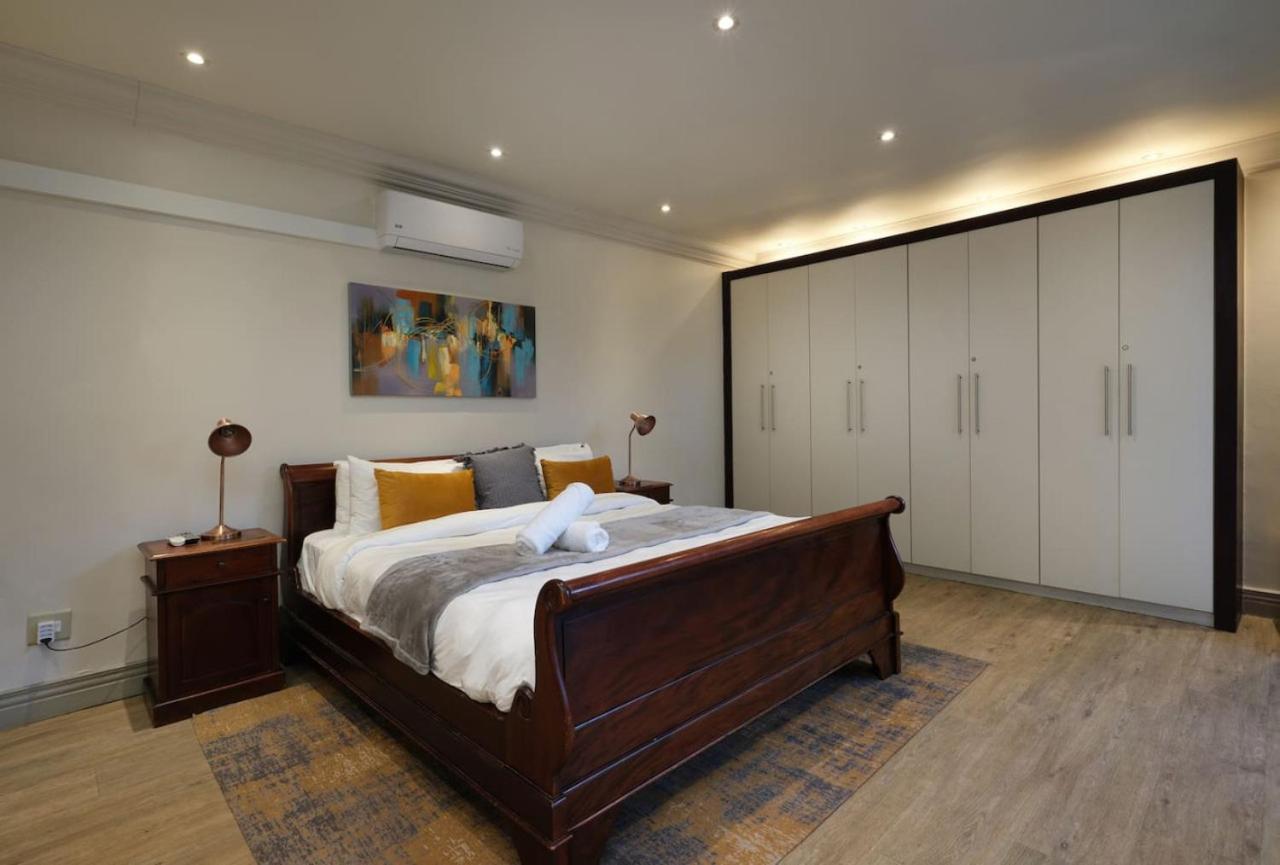 Fresnaye Ocean and Mountain Views Back Up Power