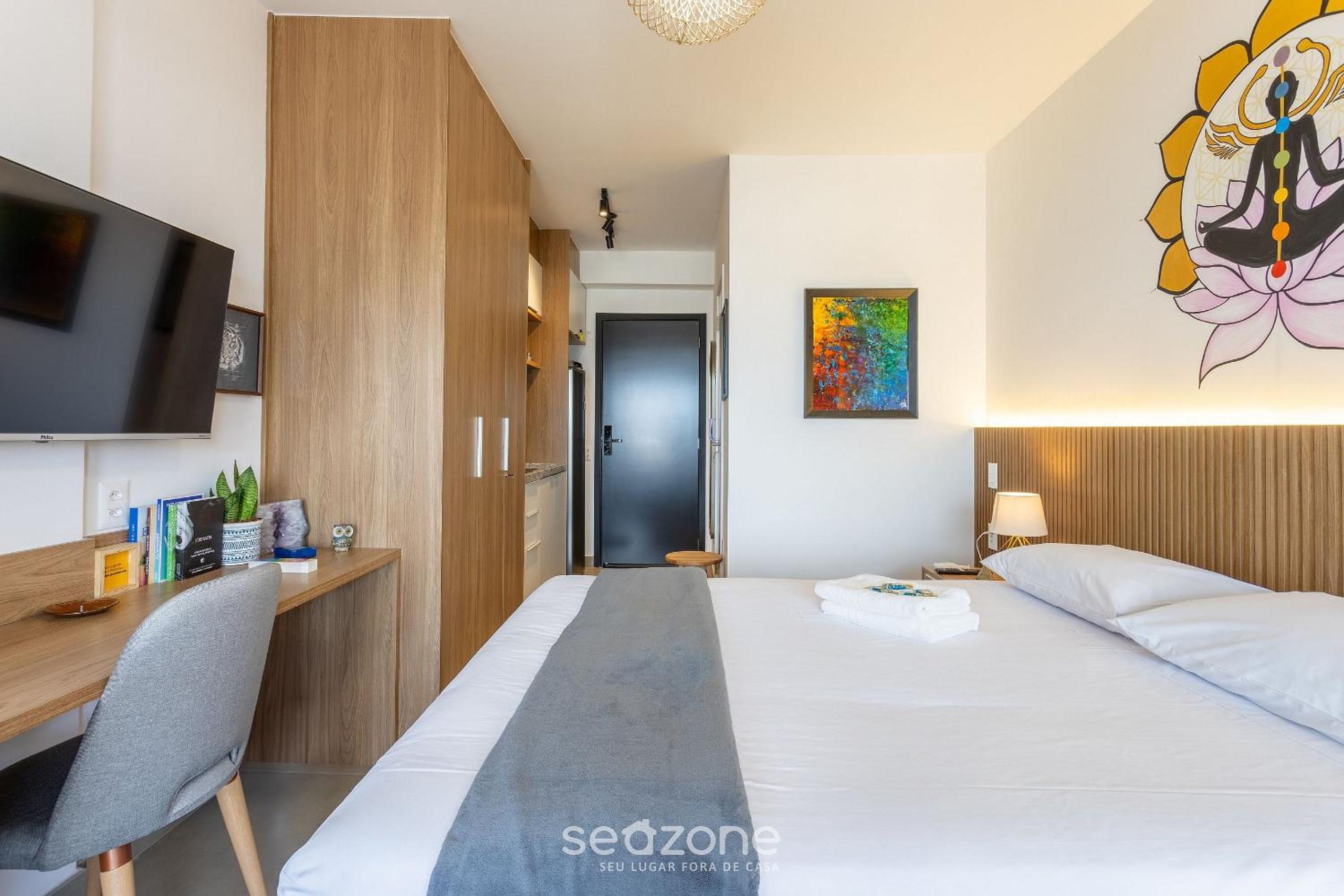 Zen Studio w/panoramic view of São Paulo ONJ2612
