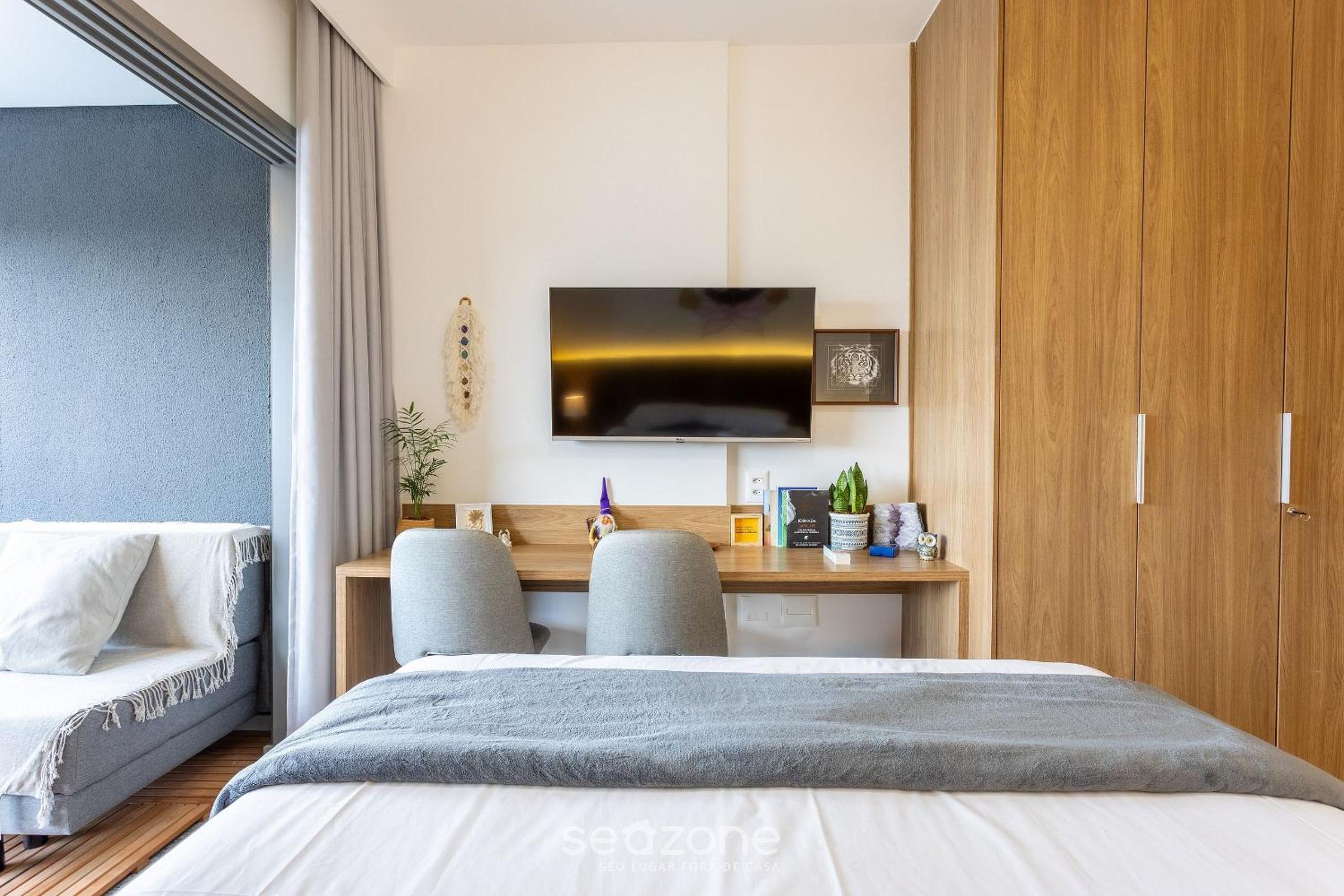 Zen Studio w/panoramic view of São Paulo ONJ2612