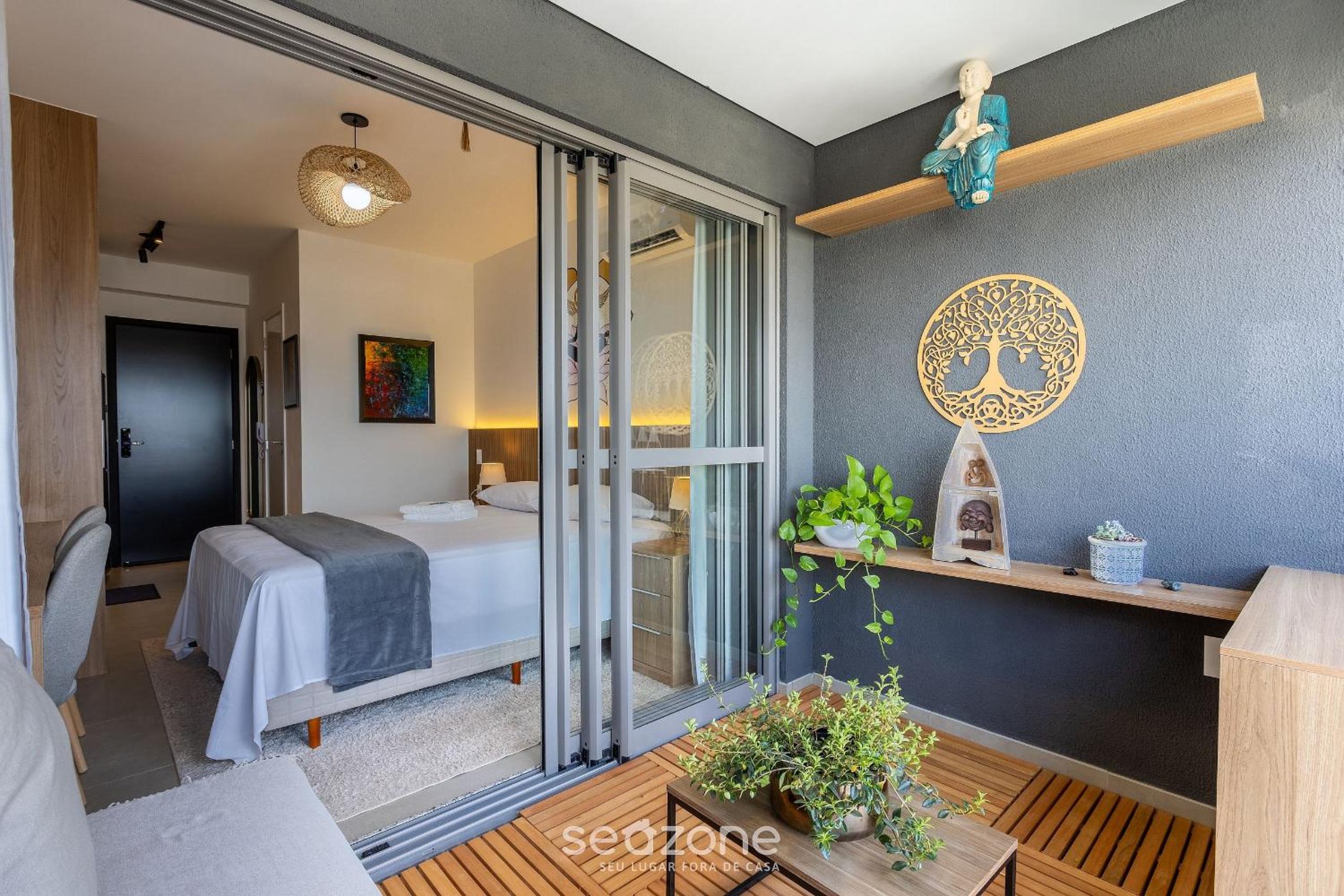 Zen Studio w/panoramic view of São Paulo ONJ2612