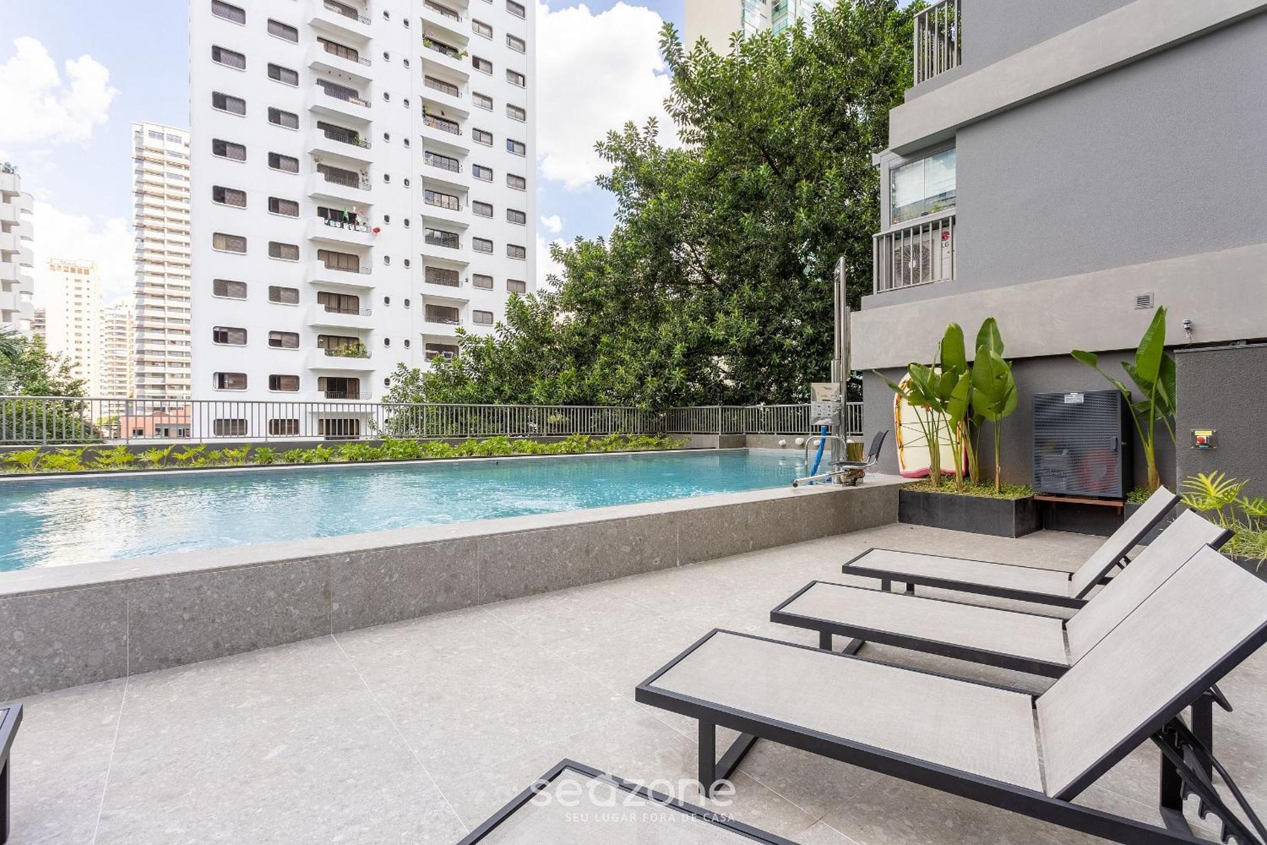 Zen Studio w/panoramic view of São Paulo ONJ2612