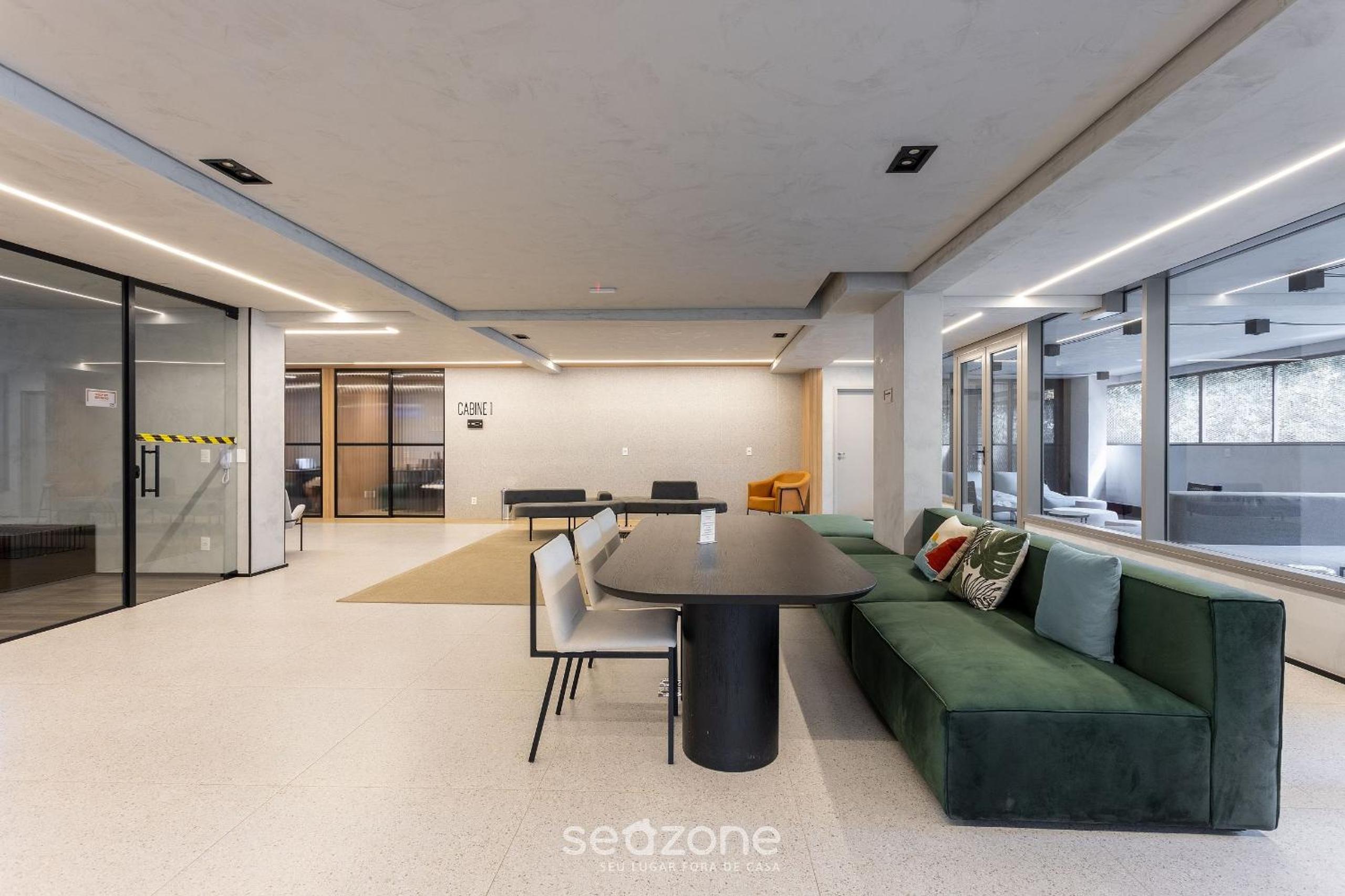 Zen Studio w/panoramic view of São Paulo ONJ2612