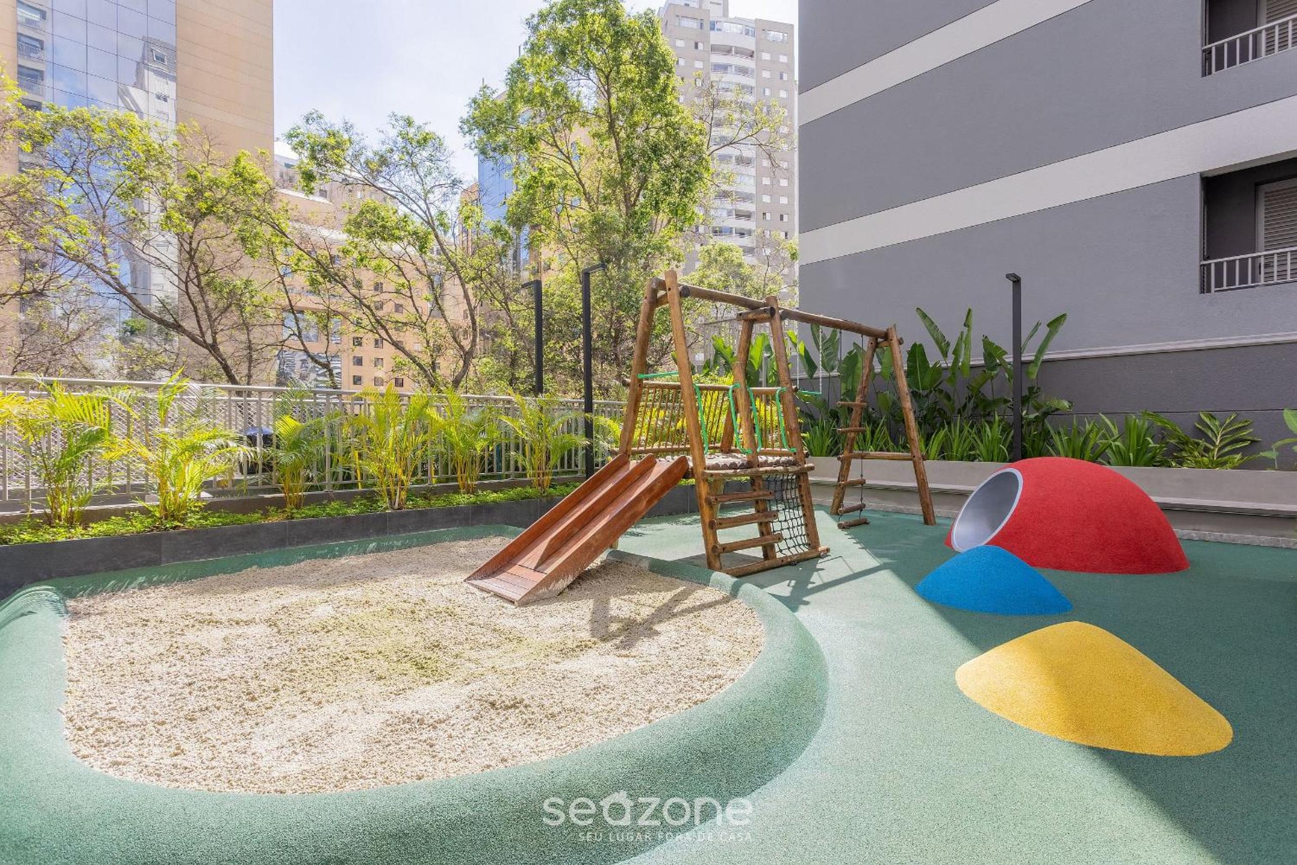 Zen Studio w/panoramic view of São Paulo ONJ2612