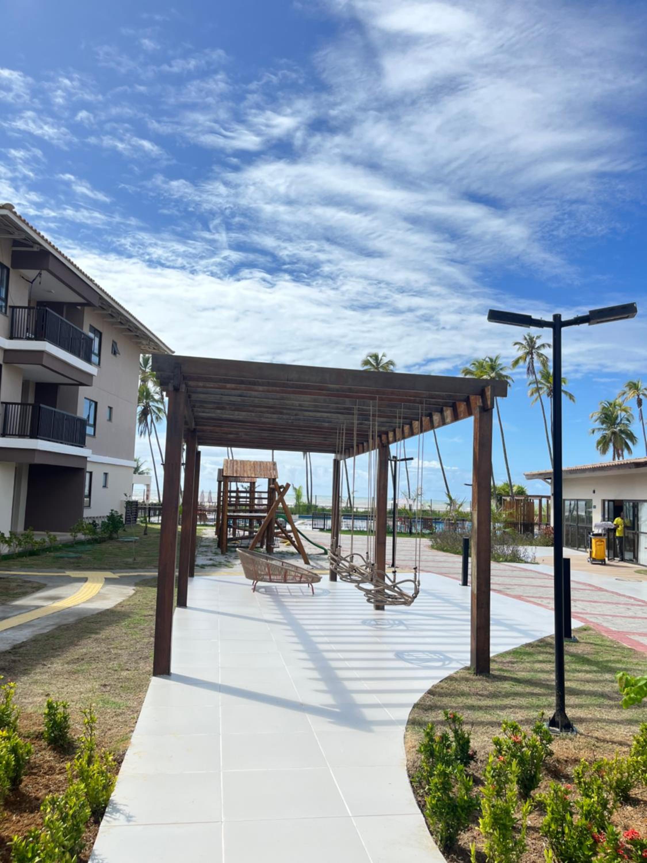 Apê pé na areia Ilhéus - beira mar, acesso direto à praia, piscinas, jogos, espaço kids - Vog Marine