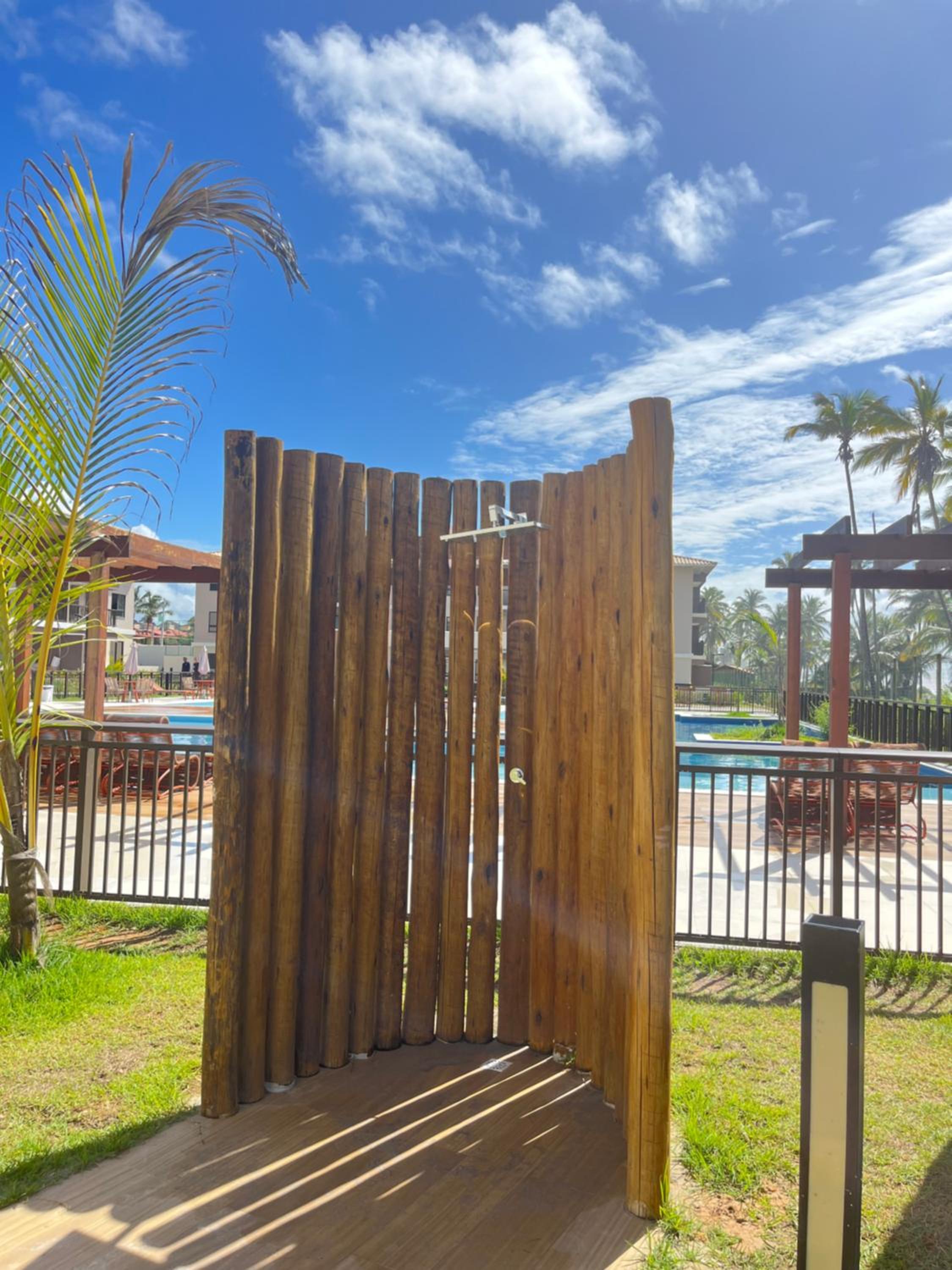 Apê pé na areia Ilhéus - beira mar, acesso direto à praia, piscinas, jogos, espaço kids - Vog Marine
