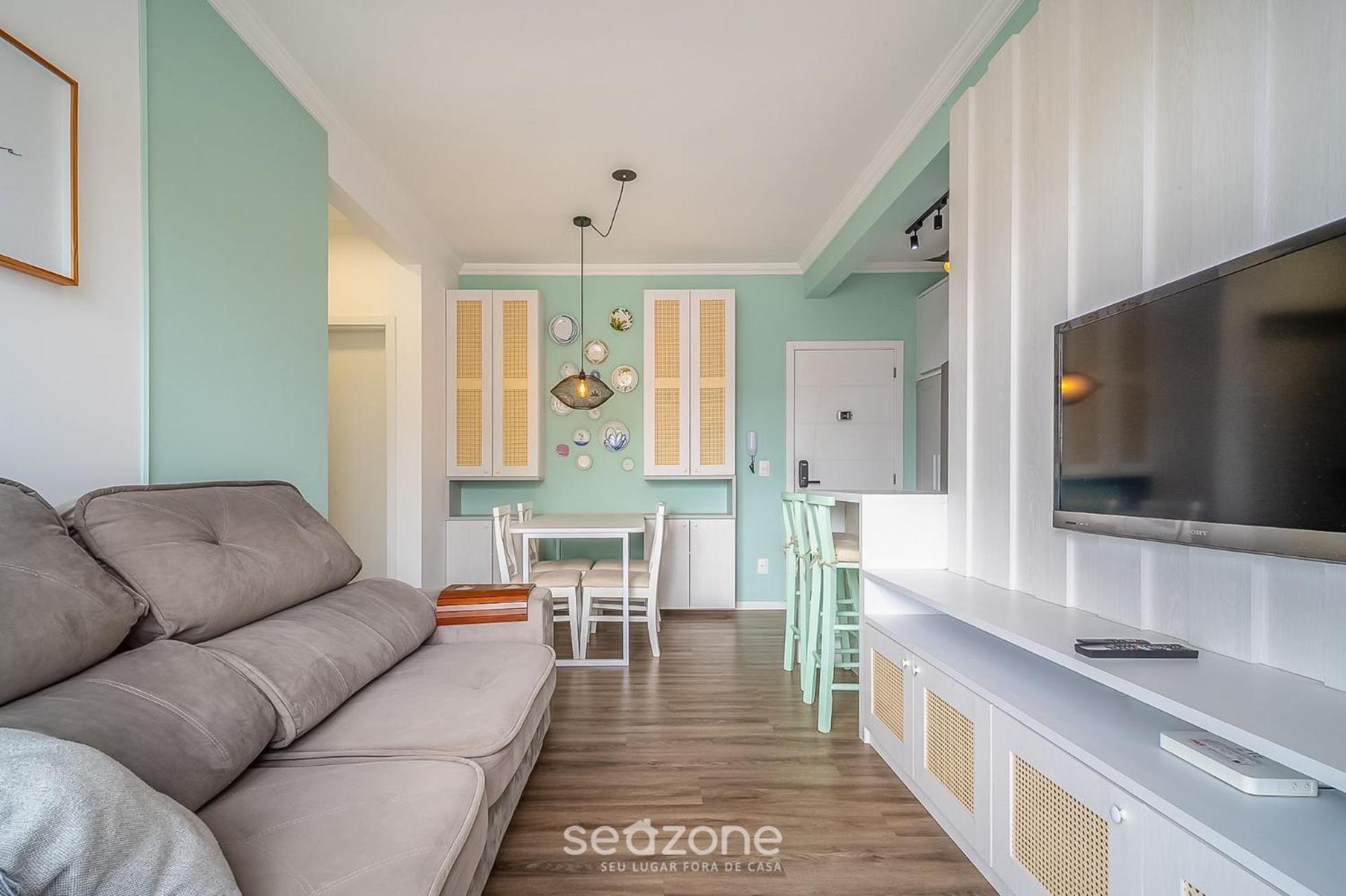 Apt w/ gourmet balcony 800m from the beach CBE0201