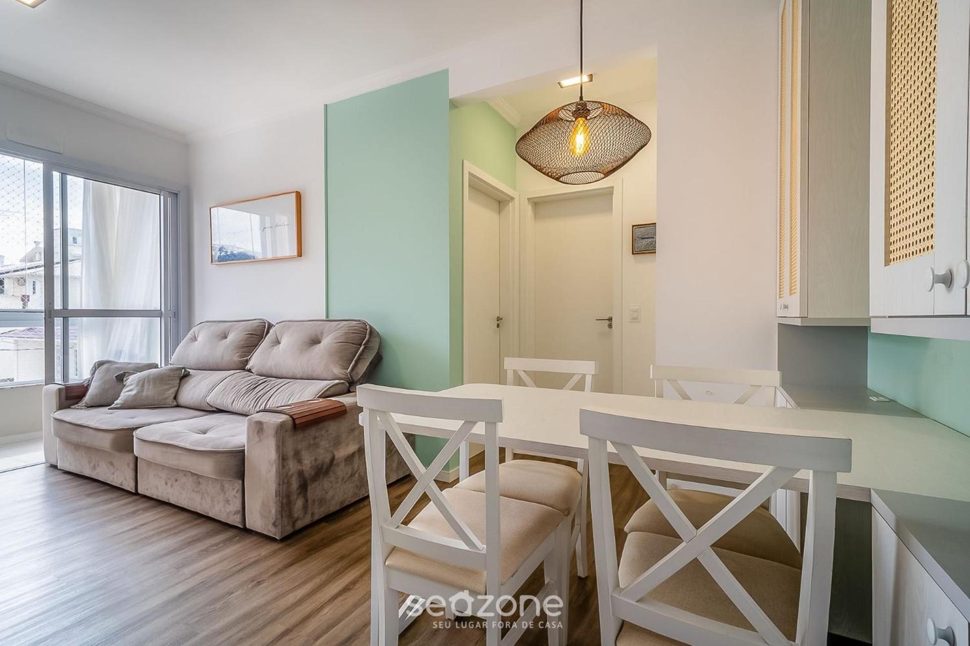 Apt w/ gourmet balcony 800m from the beach CBE0201