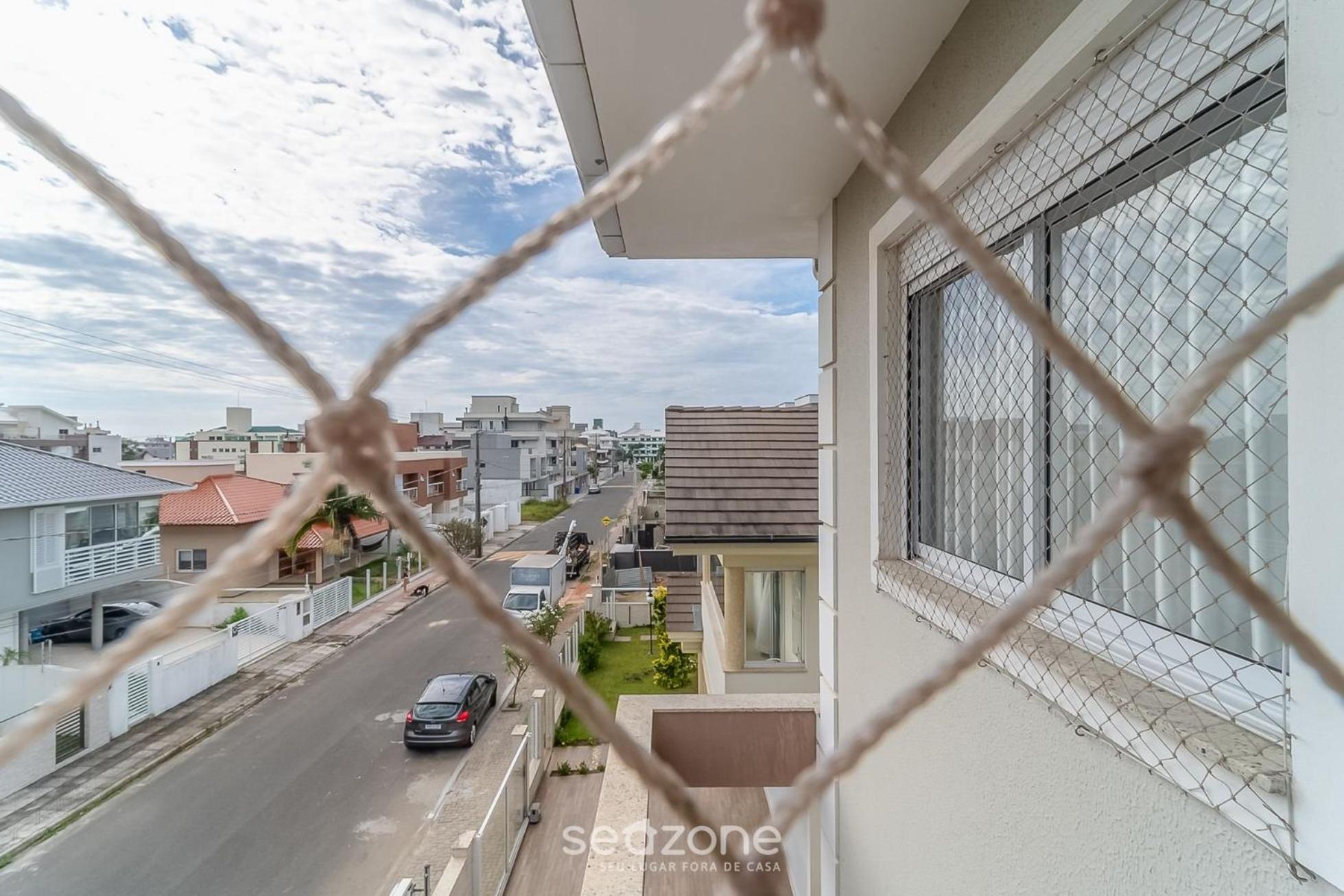 Apt w/ gourmet balcony 800m from the beach CBE0201