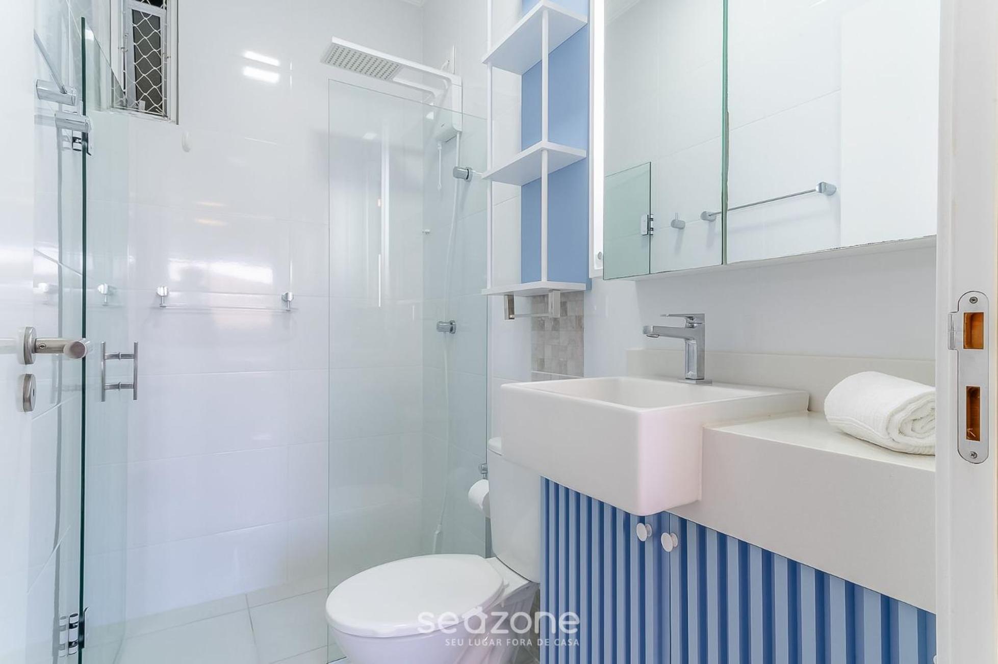 Apt w/ gourmet balcony 800m from the beach CBE0201
