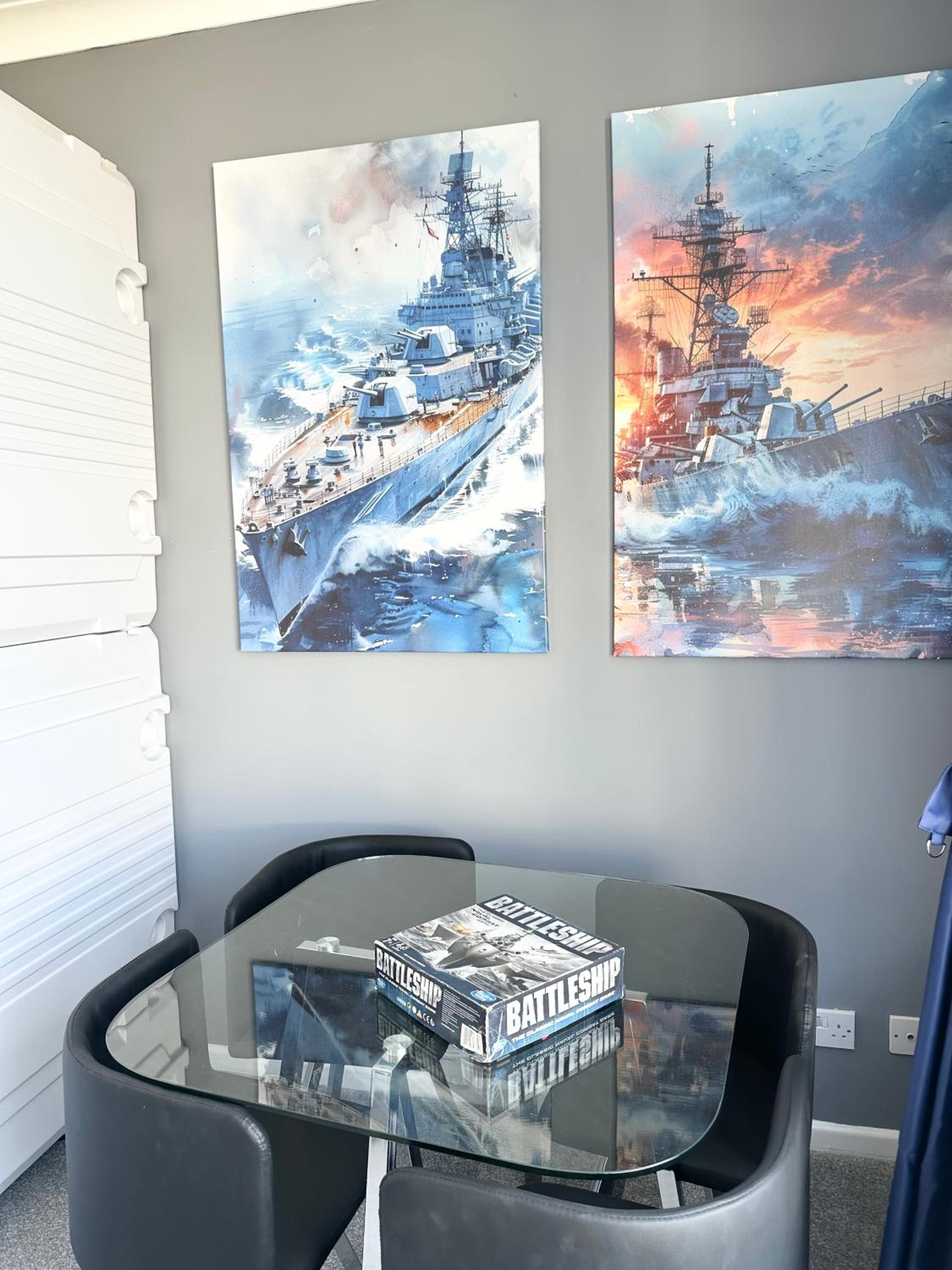 The Board Games Apartments - Brought to you by Coastline Retreats - Themed town centre apartments ALL WITH LUXURY 2 PERSON JACUZZI BATHS - 5 mins walk to t