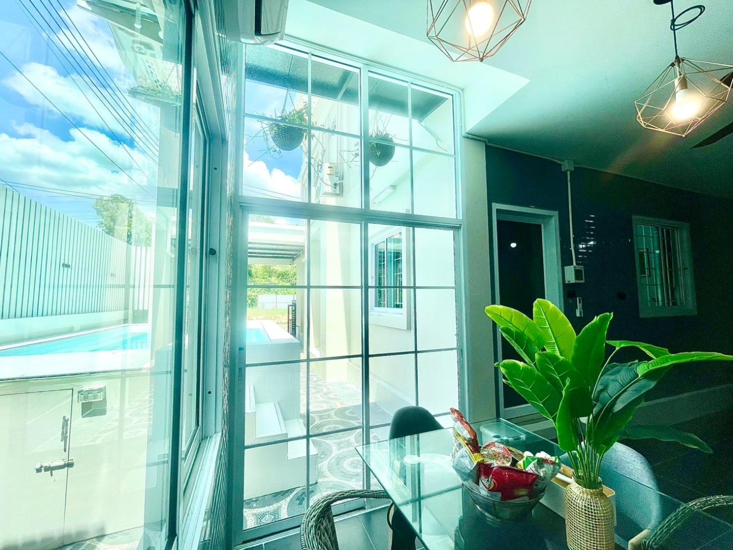 Baan Hug Ubon - Private Pool Villa - Pet Friendly - 2 km from Charoen Sri Fresh Market