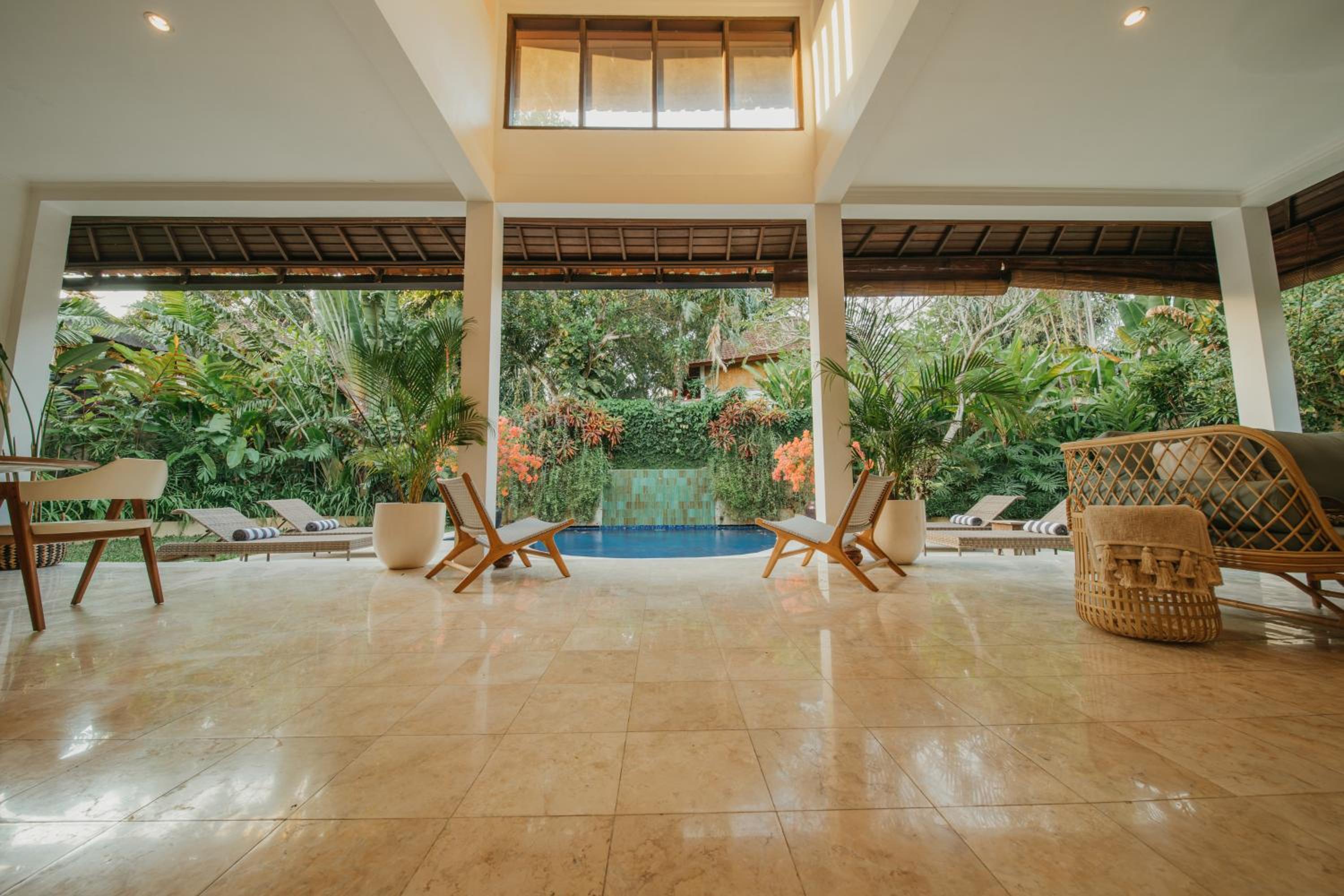 Villa Delapan Seminyak