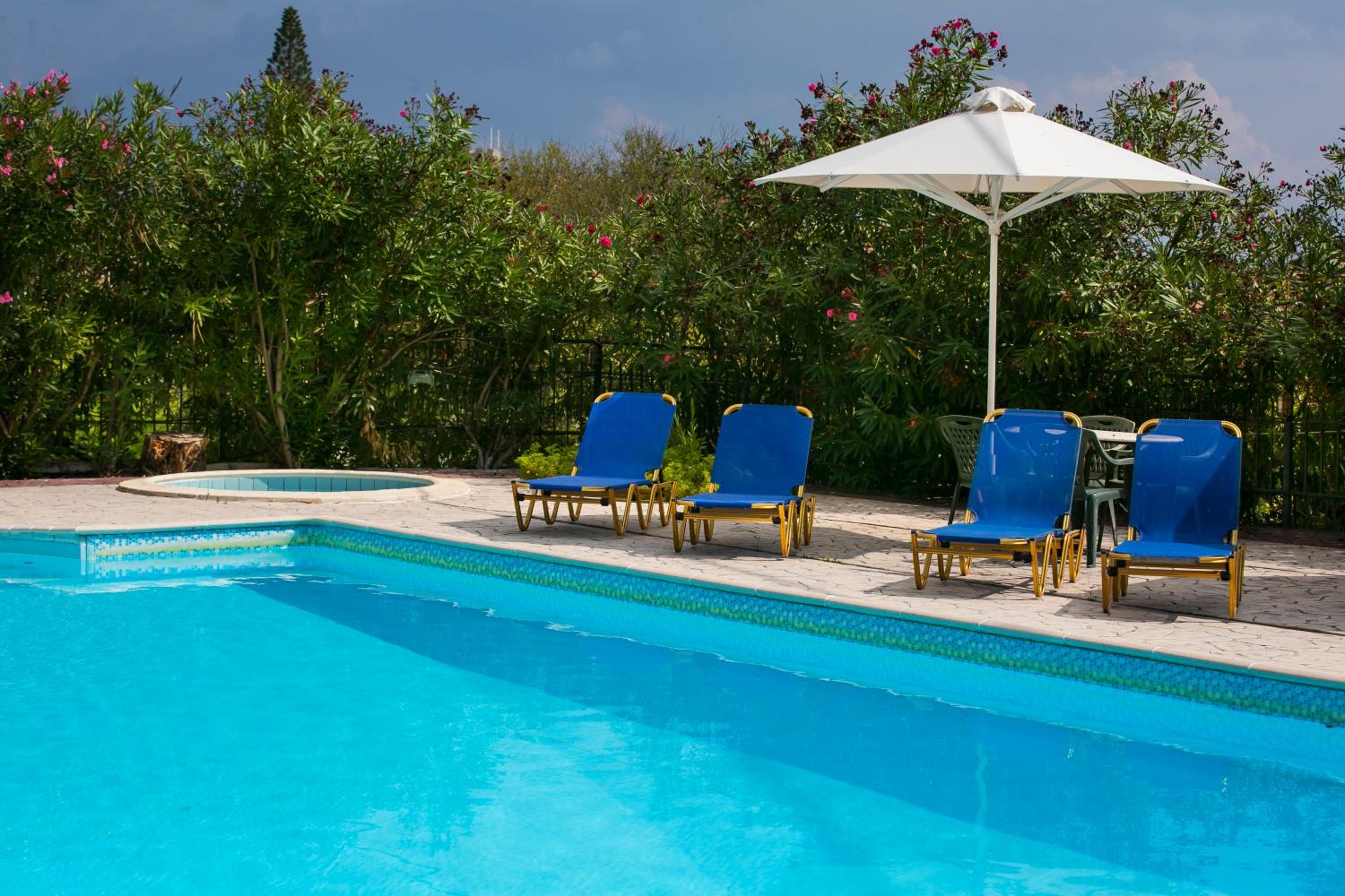 Irena Studios & Apartments