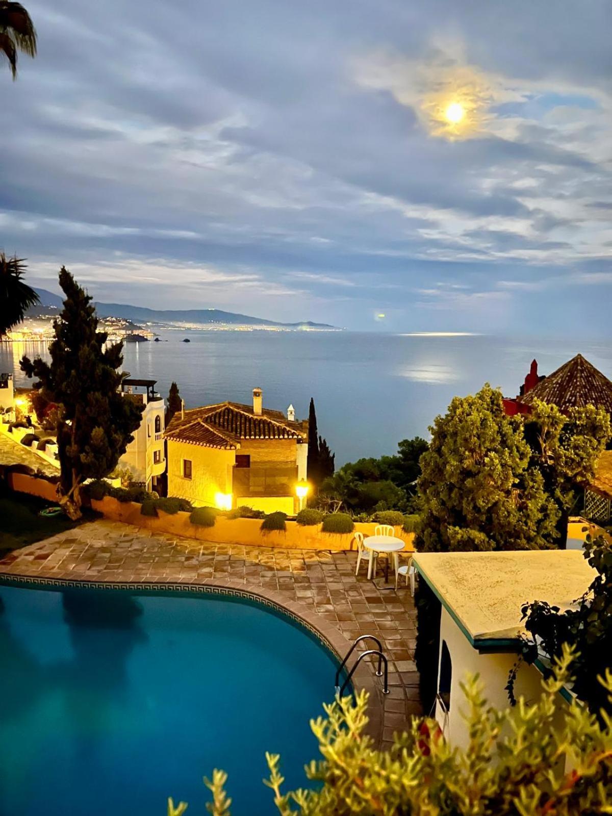 Charming idyllic sea view house