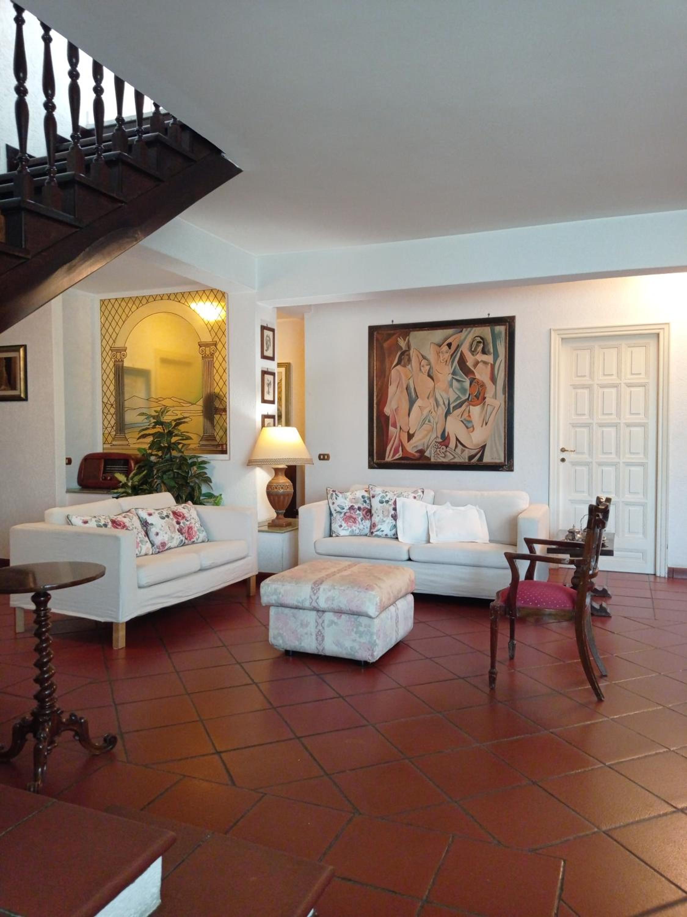 Villa Civetta tra Roma e i Castelli Romani