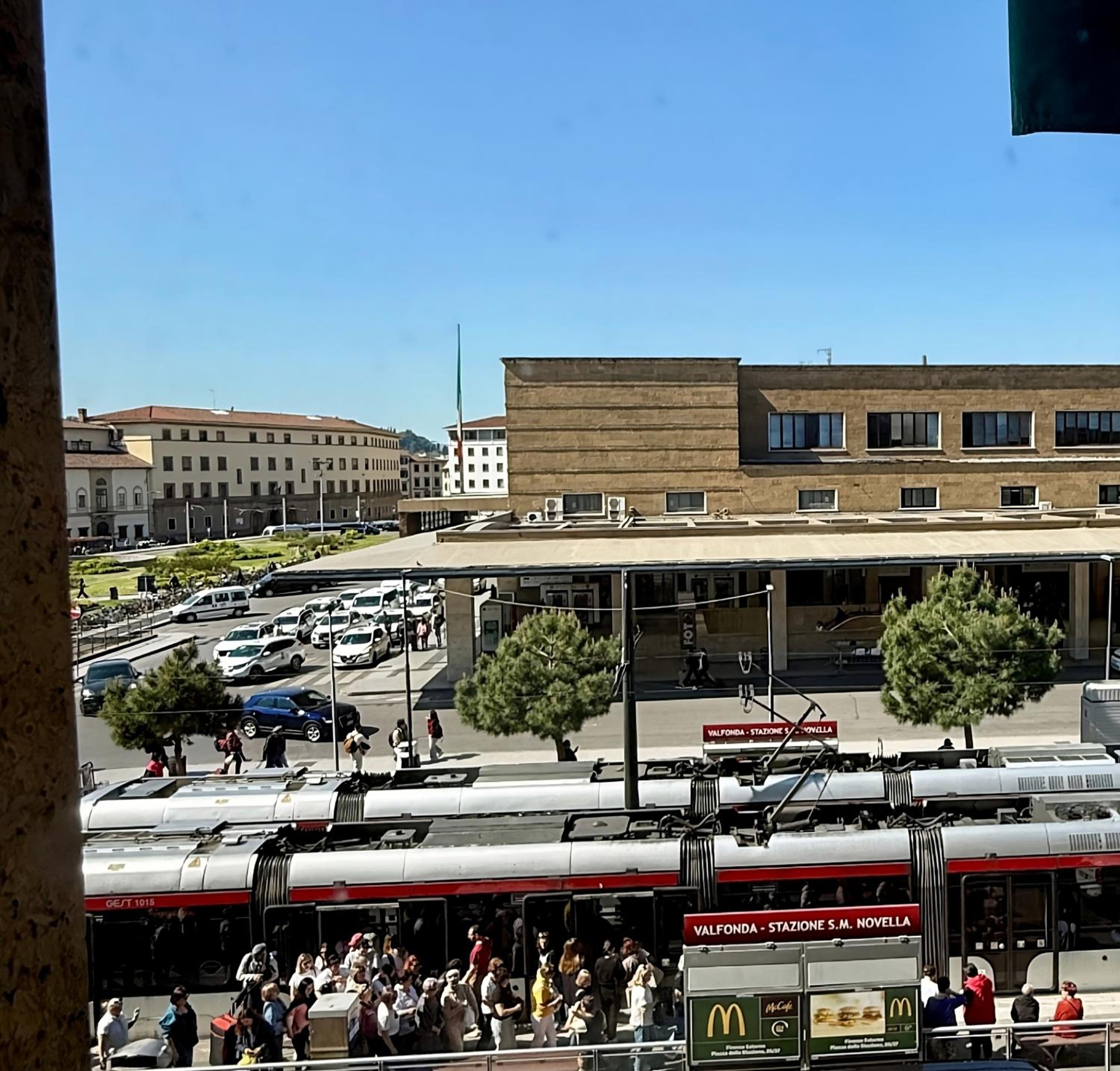 Topazio 101 Florence The Central Station