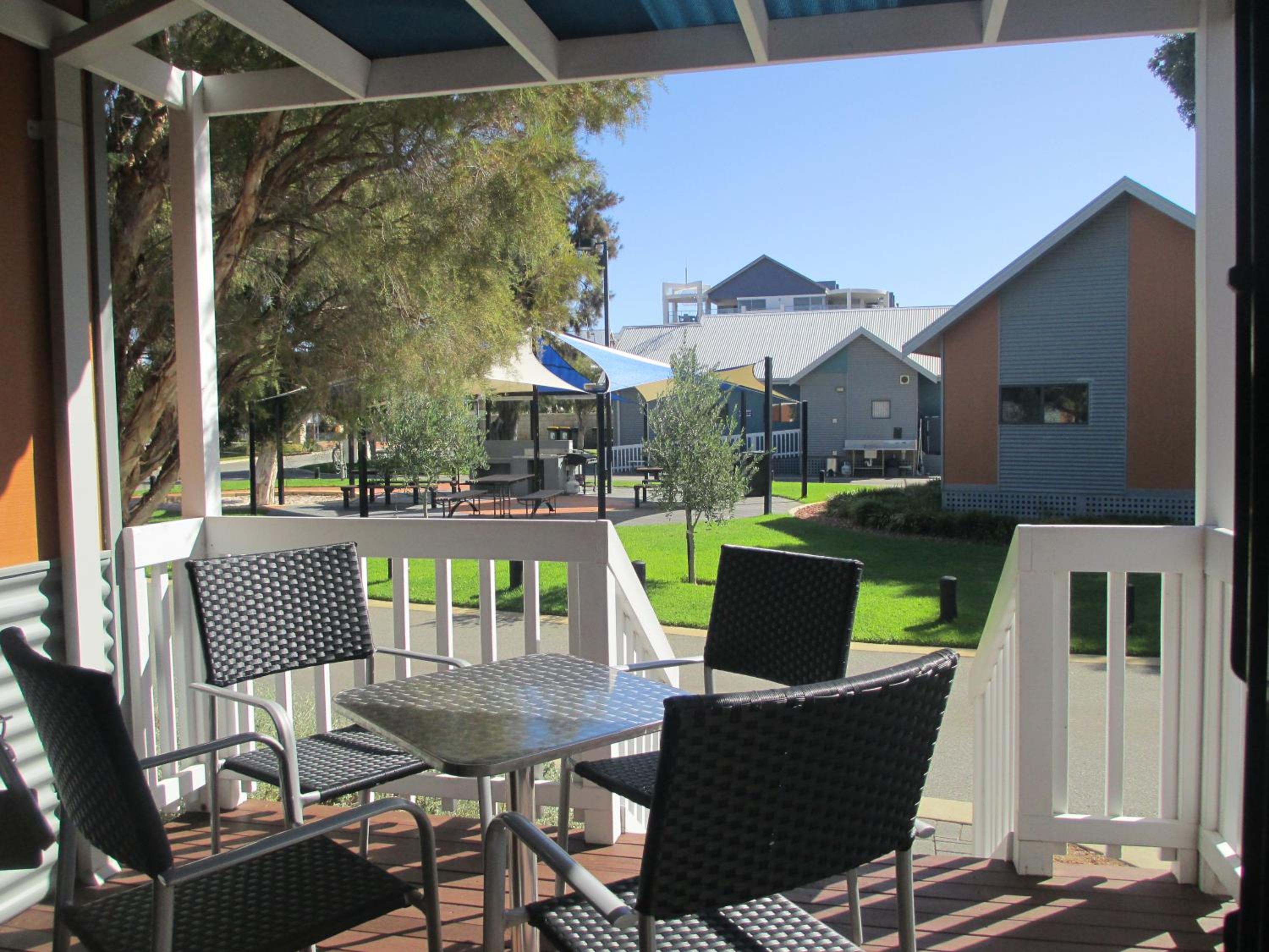 Mandurah Ocean Marina Chalets
