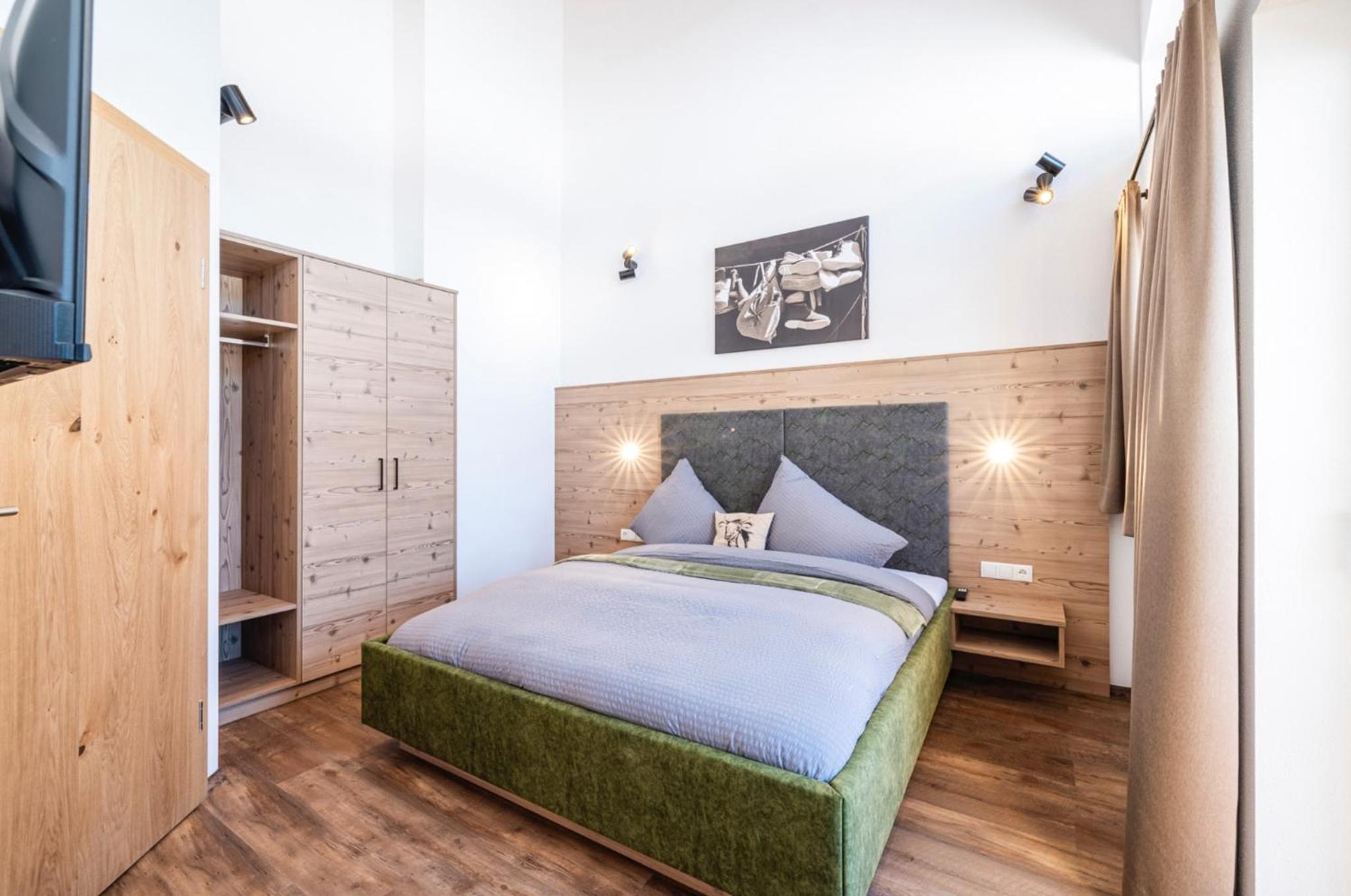 BEIM LOIS Dorfblick - by AlpenLuxus Collection