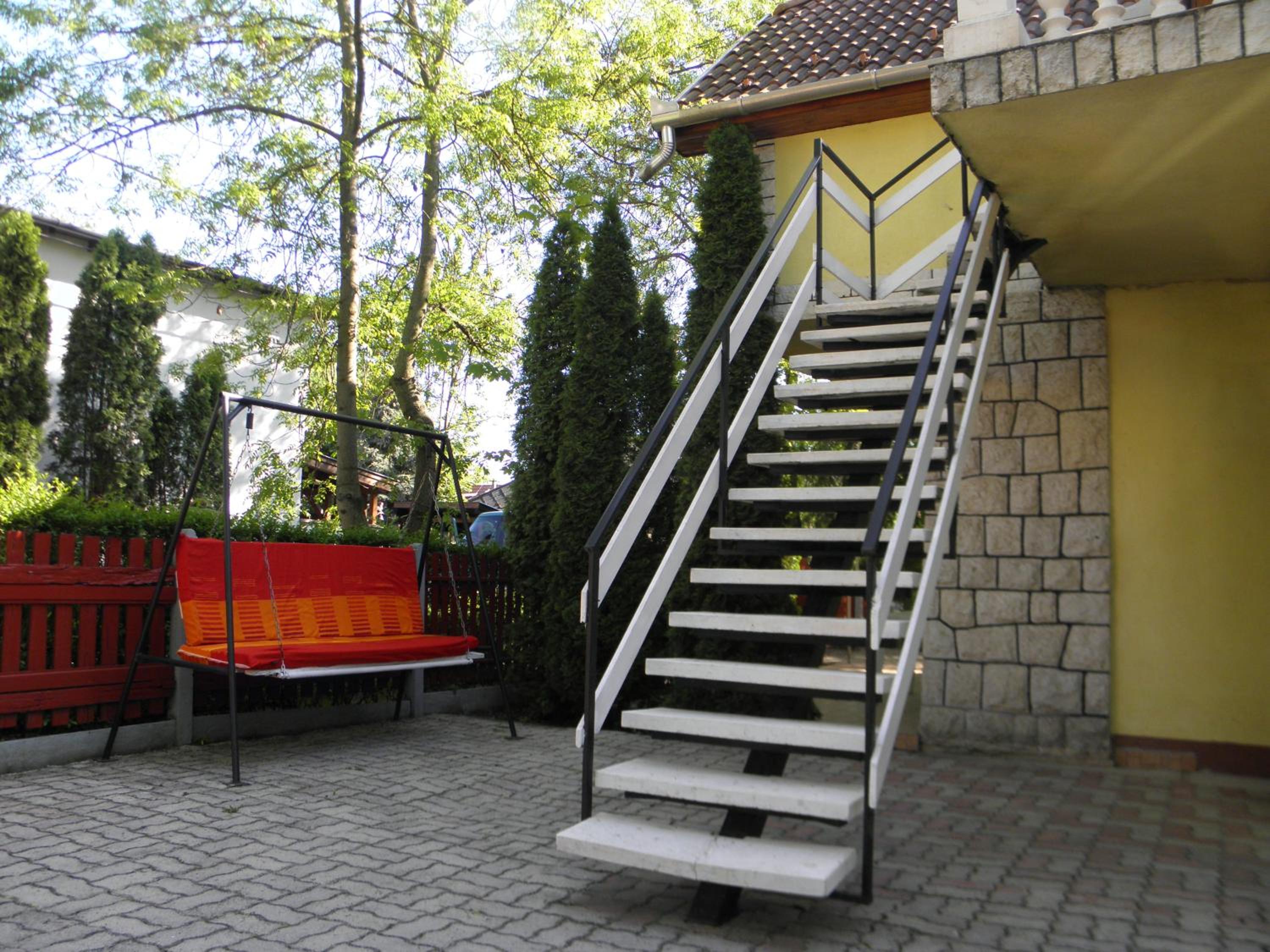 Photo 33