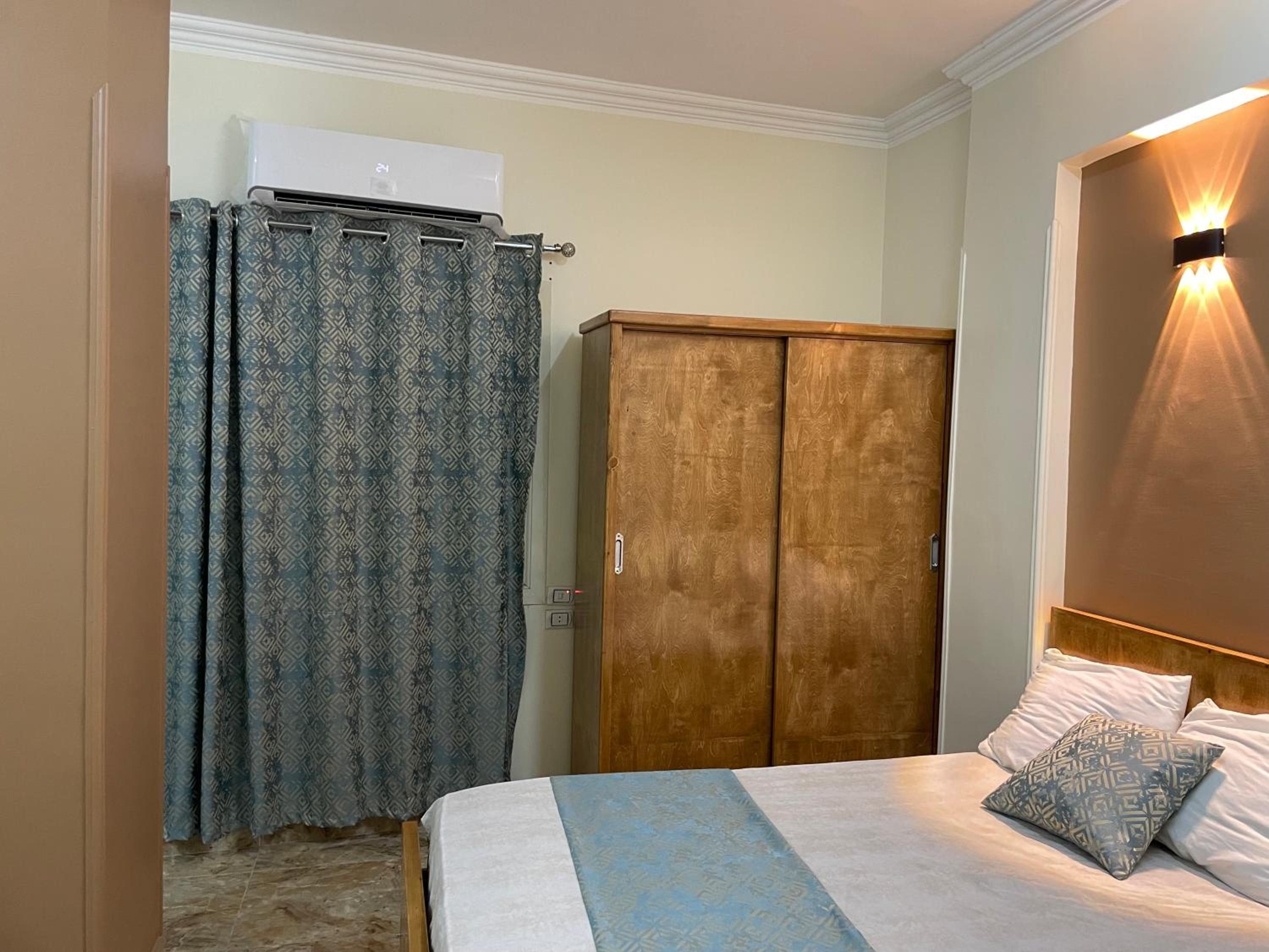 Luxe Nest Luxor Serviced Apartments 102