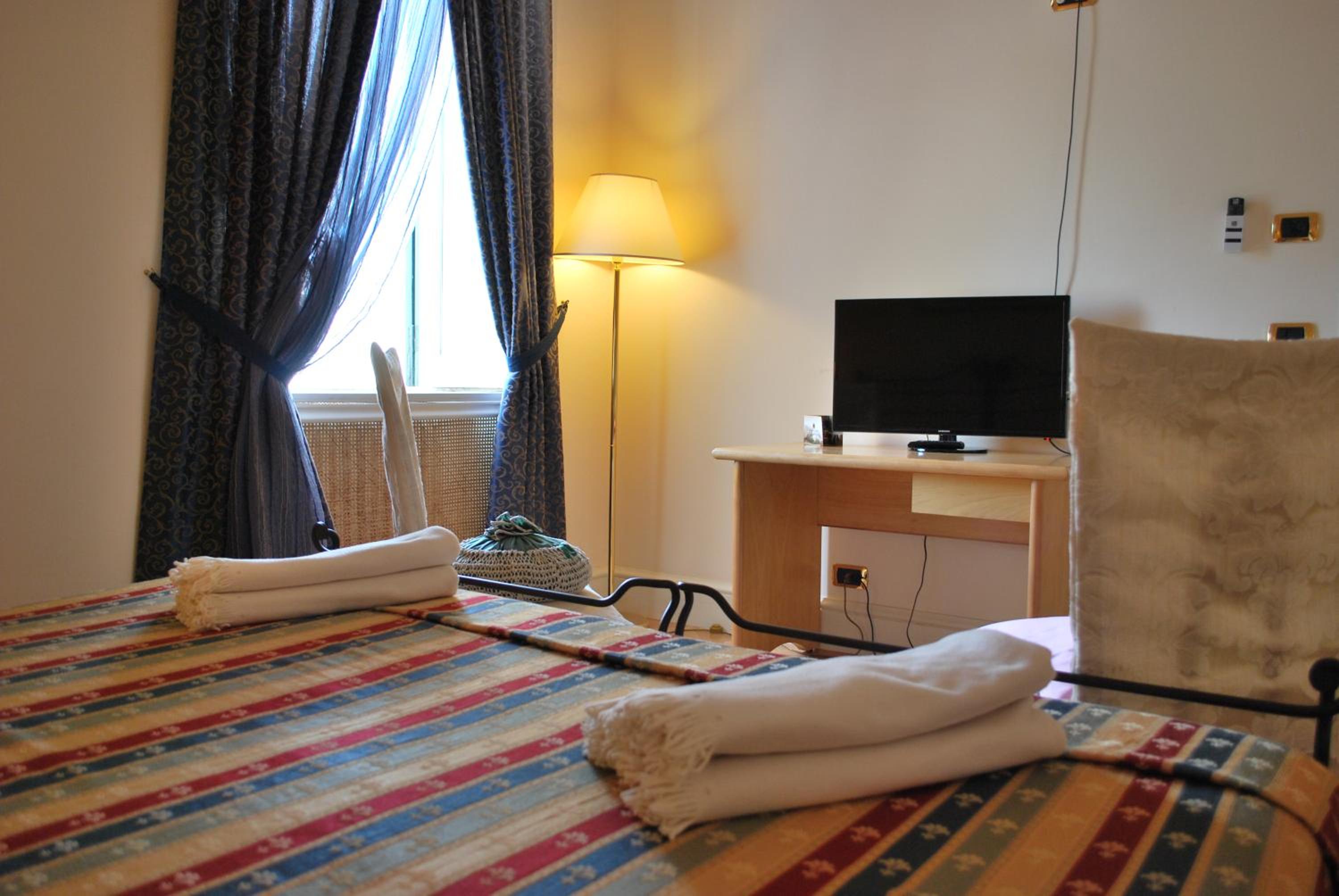 Palazzo Sottile Meninni - CLASSIC ROOMS EXPERIENCE