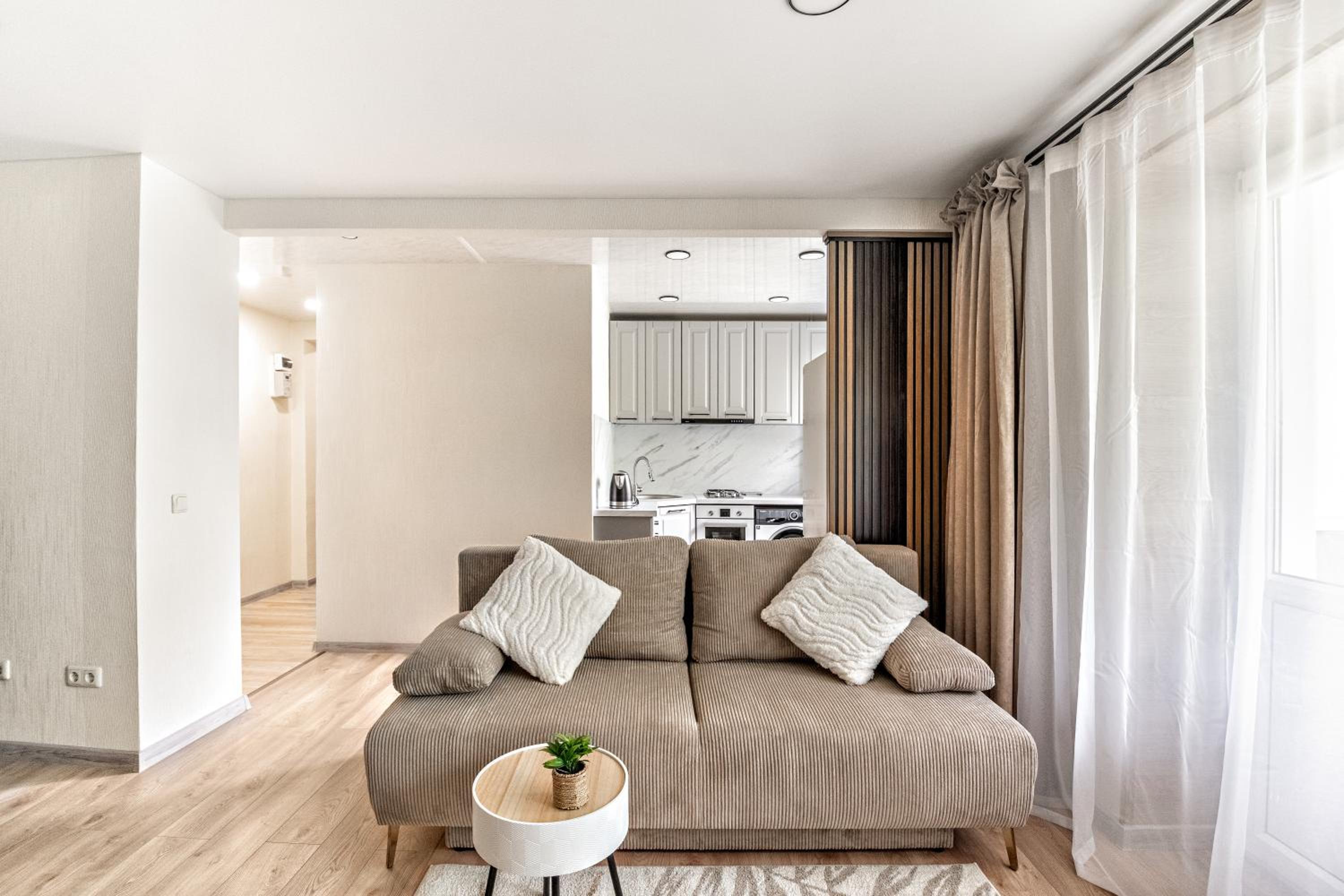 Šviesūs ir Jaukūs Apartamentai su balkonu