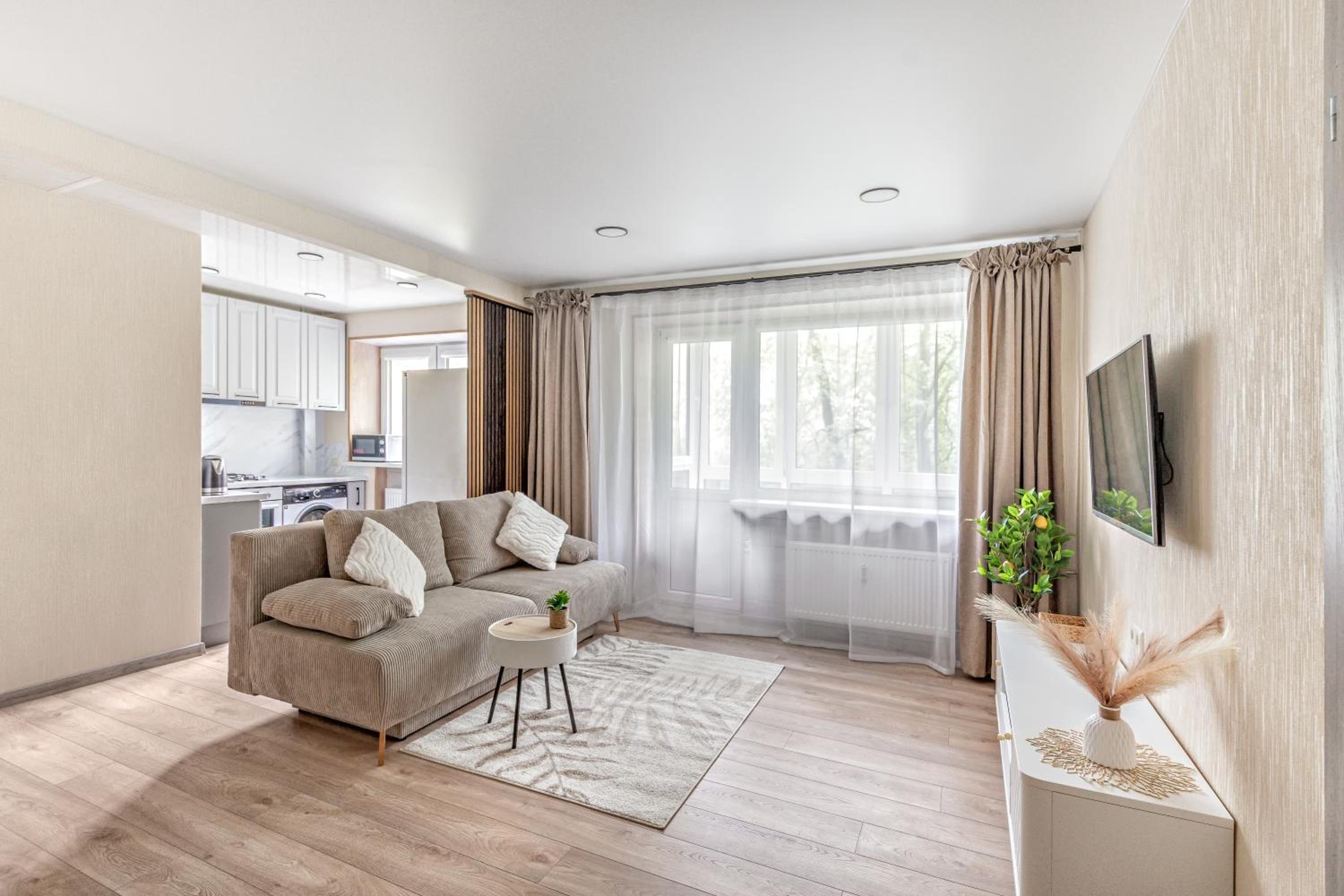 Šviesūs ir Jaukūs Apartamentai su balkonu