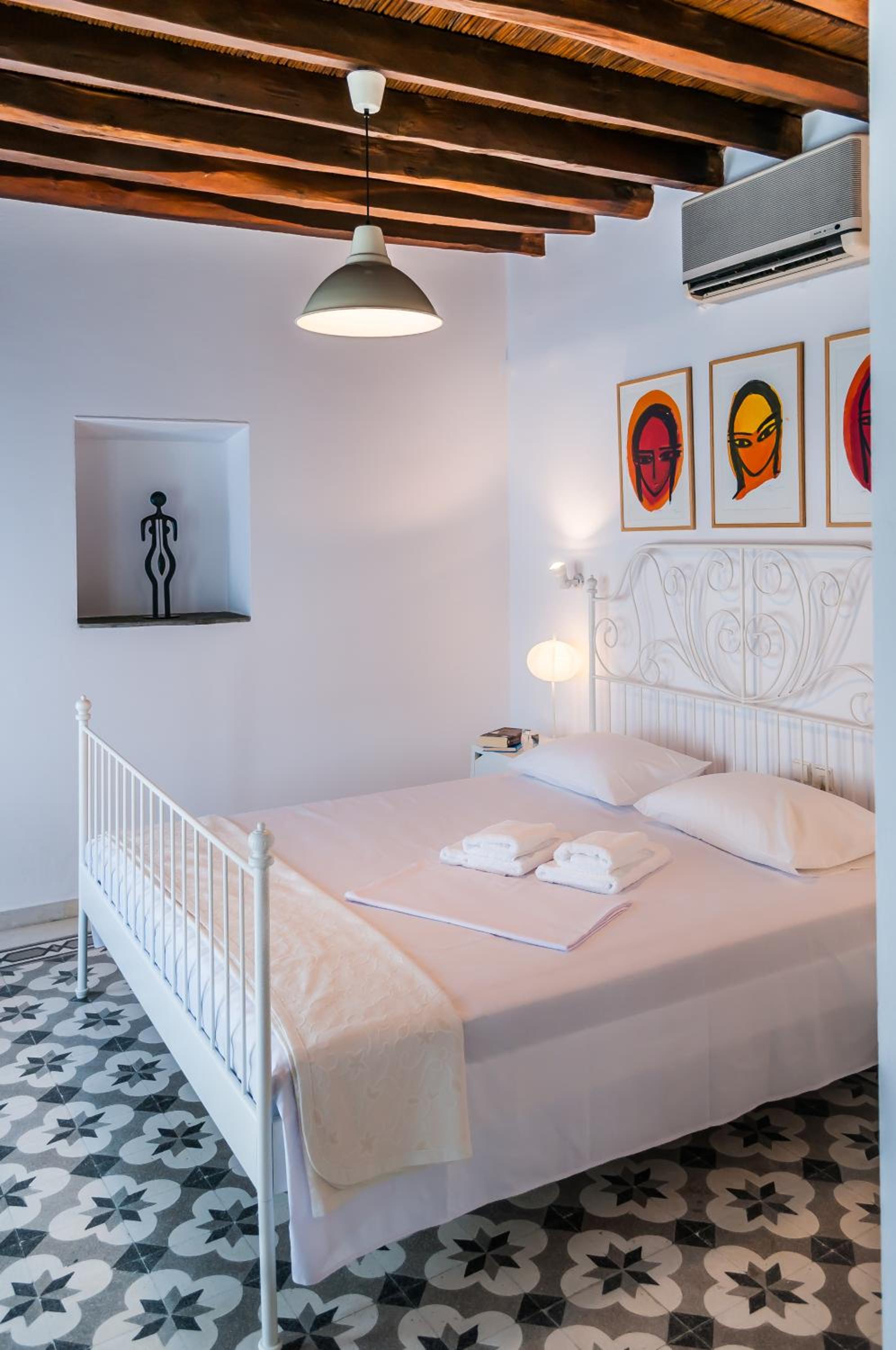 Nearchos House