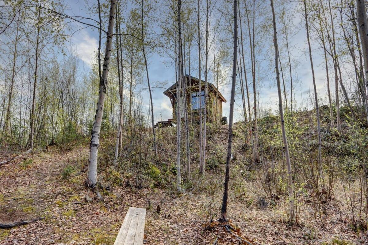 Bass Farm Twin Lakes Couples Dry Cabin