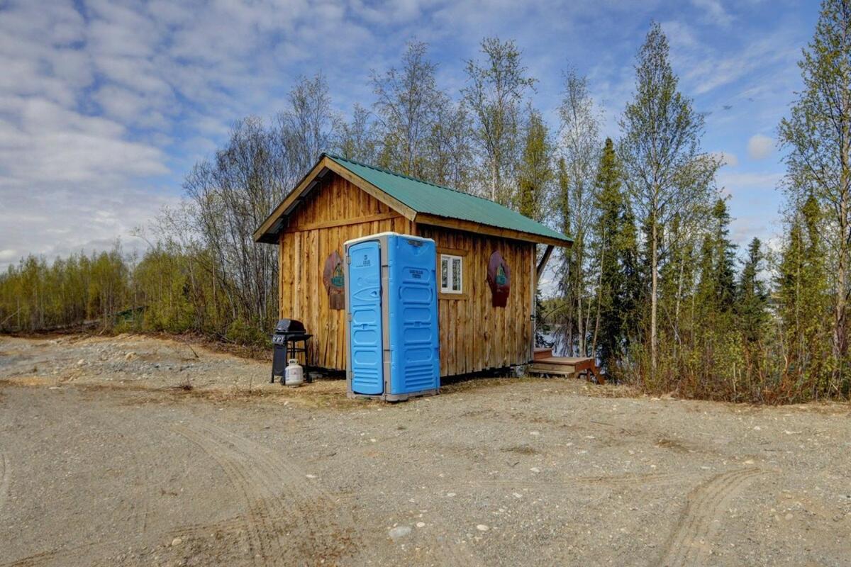 Bass Farm Twin Lakes Couples Dry Cabin
