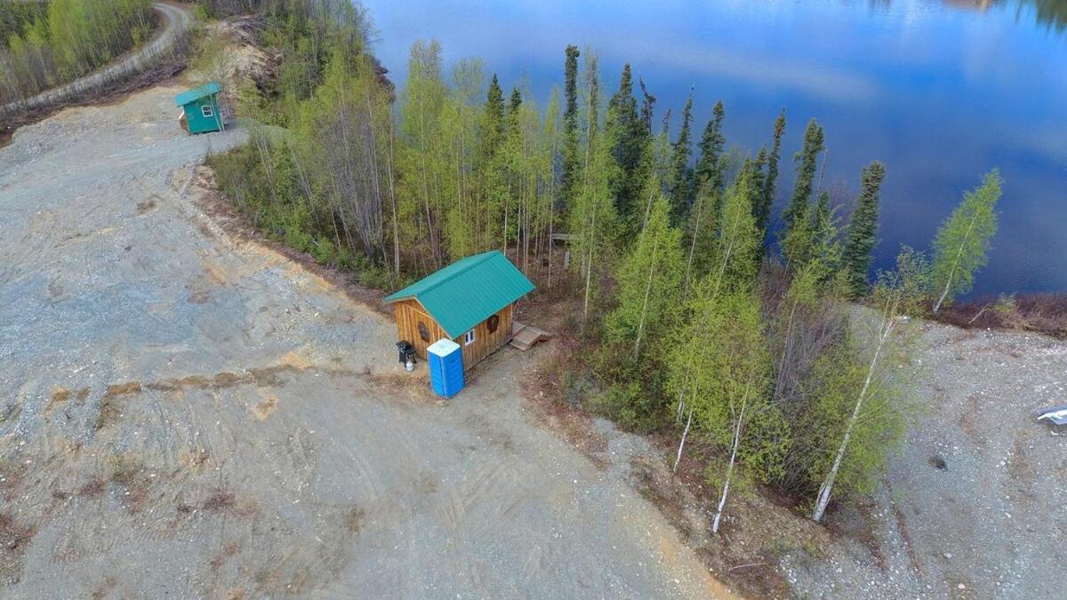 Bass Farm Twin Lakes Couples Dry Cabin