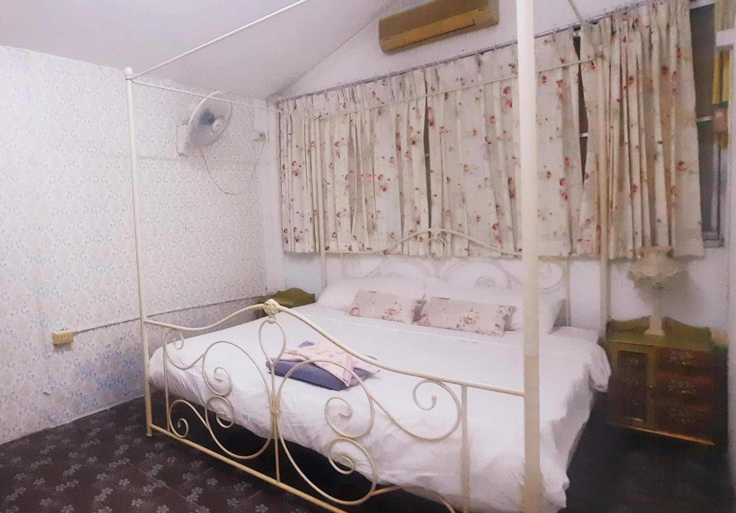 Balmy Hideout Cafe & Homestay