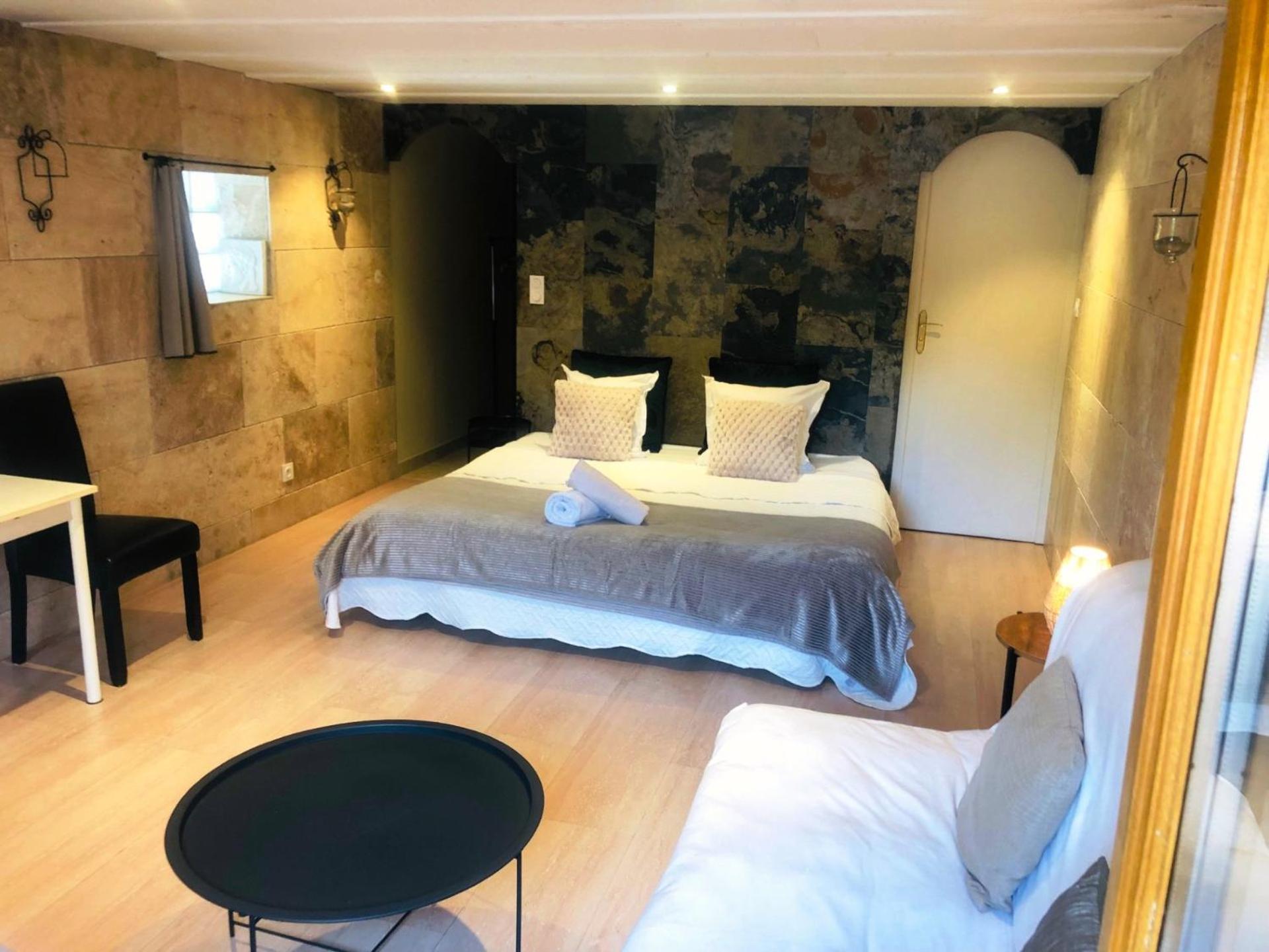 Chambres d'Hôte Dijon Clair de Lune Adults Only, photo 11
