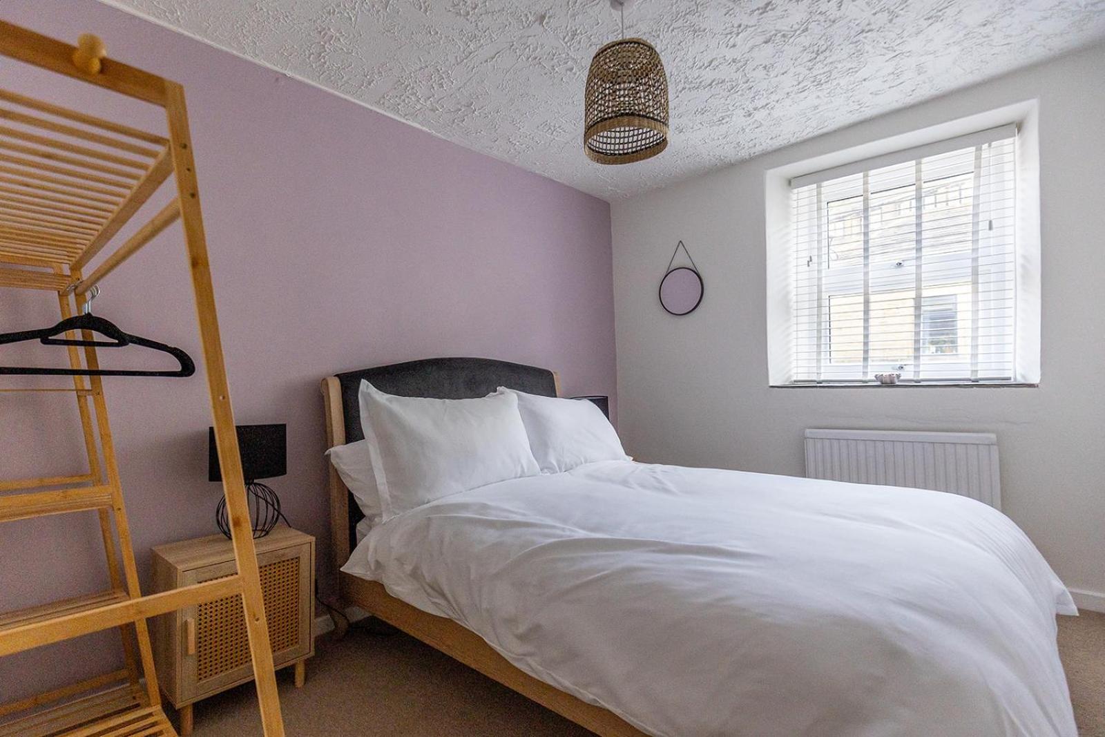 OLD WEAVERS COTTAGE - Charming Historic Weavers Cottage in Holmfirth, West Yorkshire