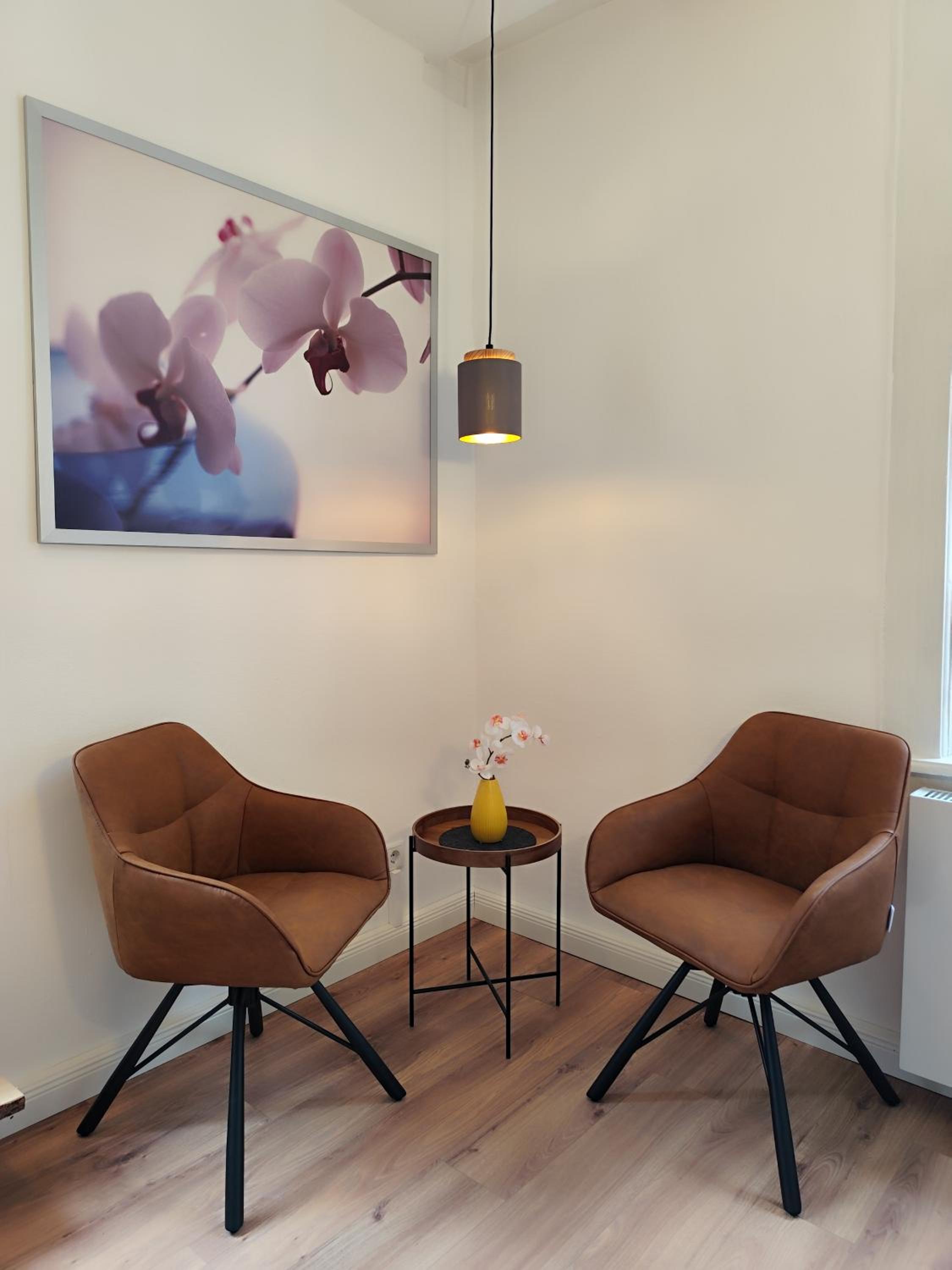 ApartZ - Celle Altstadt - bis 9 Personen Ideal für Familien und Gruppen, 3 SZ, 2 Bäder, Infrarotsauna, inklusive Parkplatz, Dachterrasse