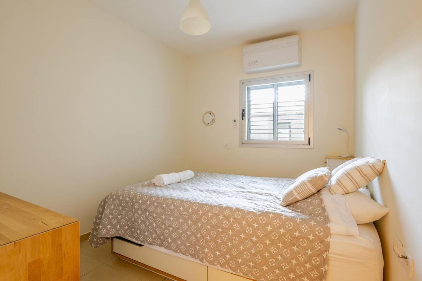GW002 MAMAD Gugel Waves Amazing Seaview & Garden Family Apartments
