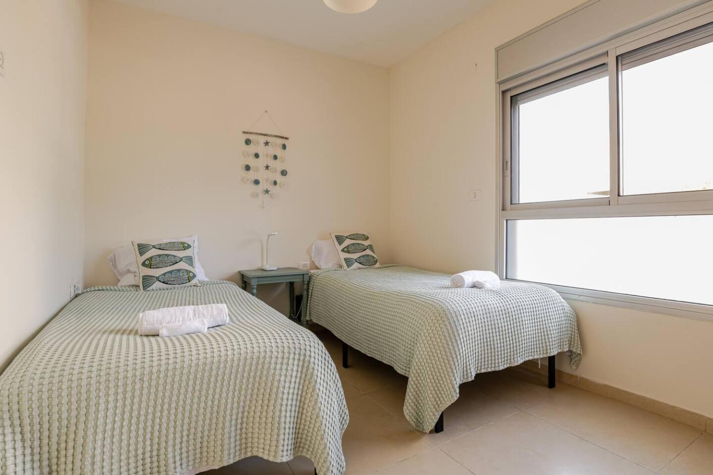 GW002 MAMAD Gugel Waves Amazing Seaview & Garden Family Apartments