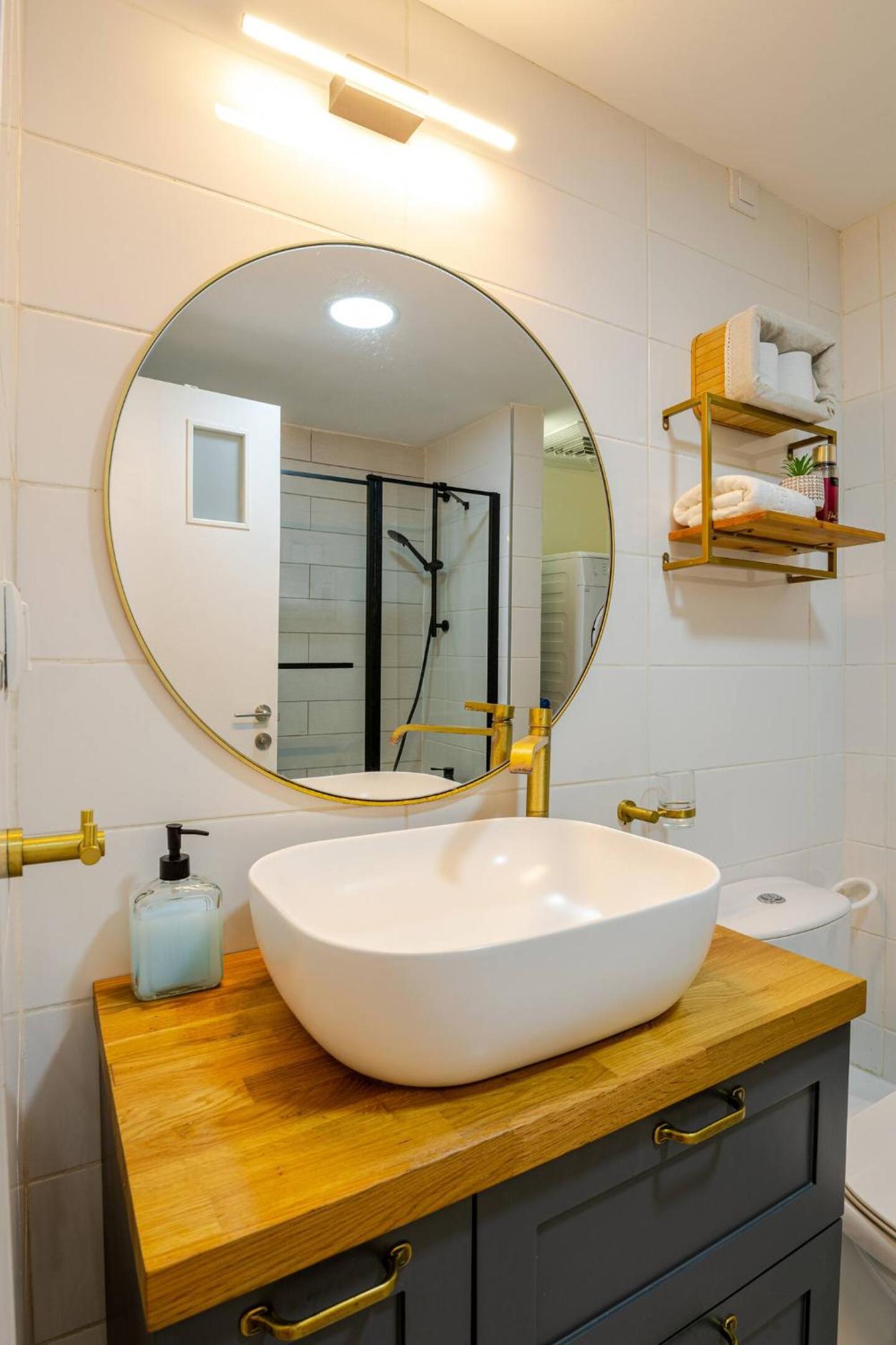 GW002 MAMAD Gugel Waves Amazing Seaview & Garden Family Apartments