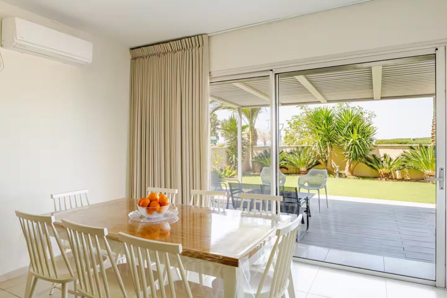 GW002 MAMAD Gugel Waves Amazing Seaview & Garden Family Apartments