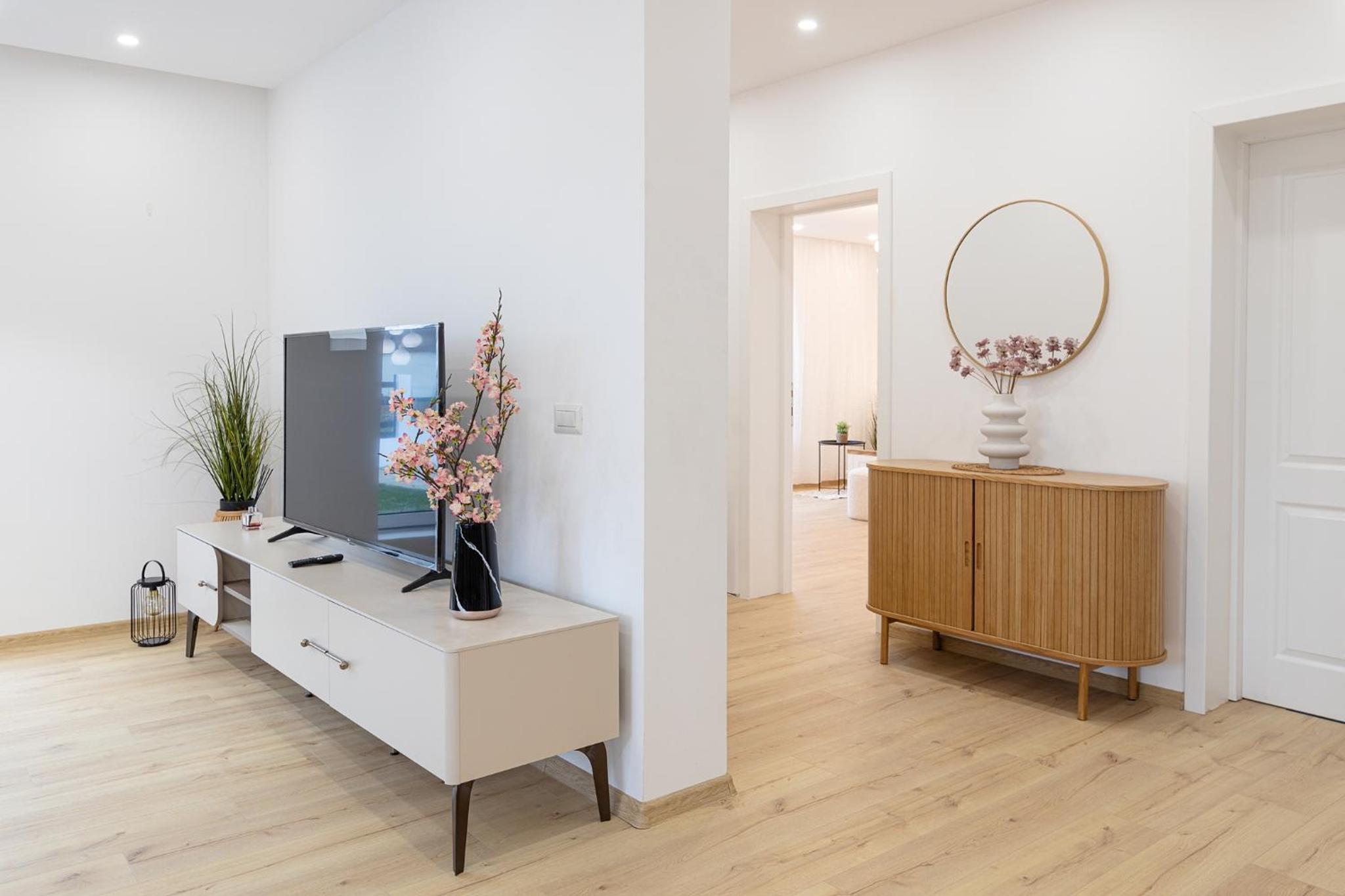 Amavi Homes With Garden