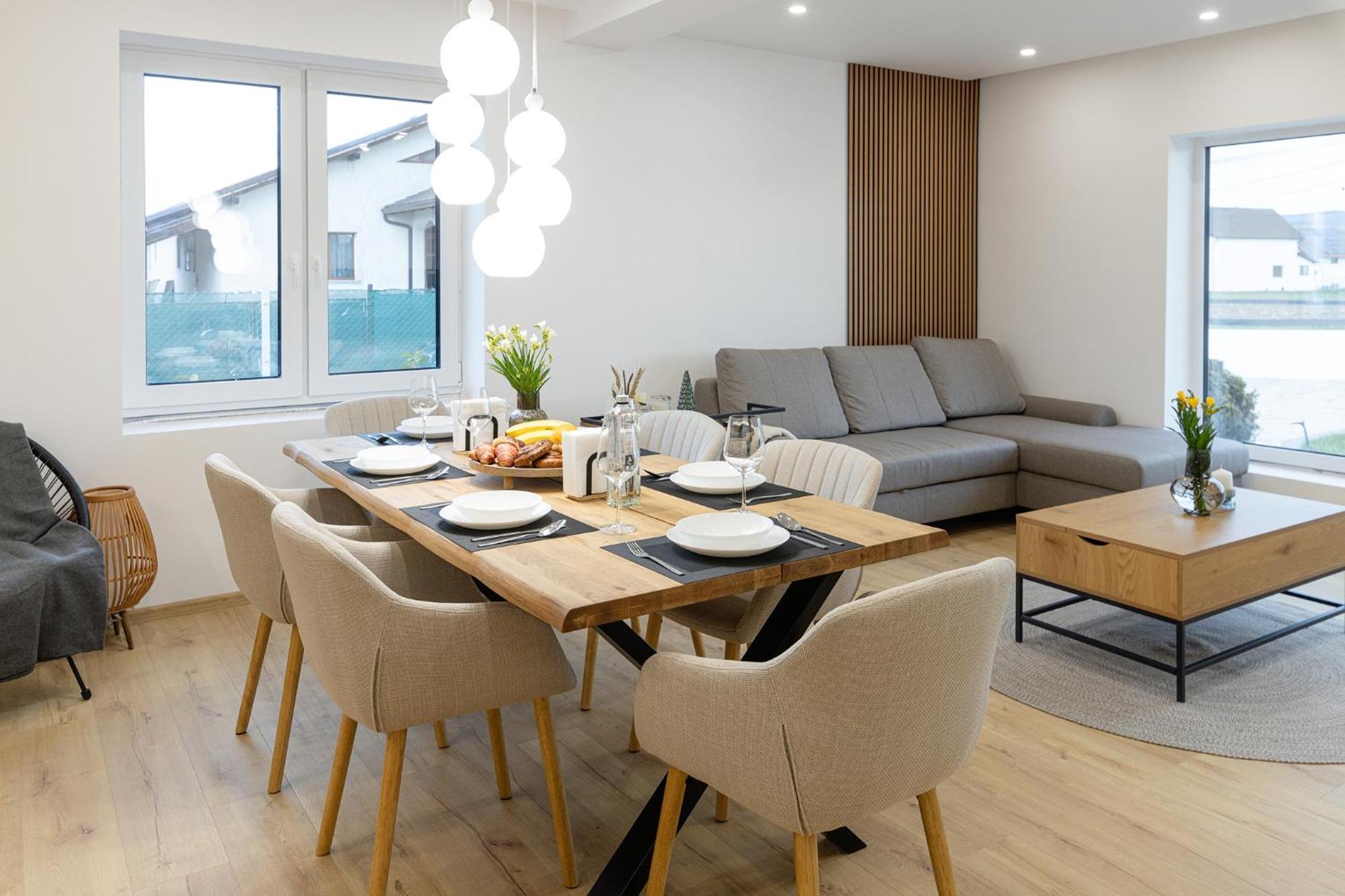 Amavi Homes With Garden